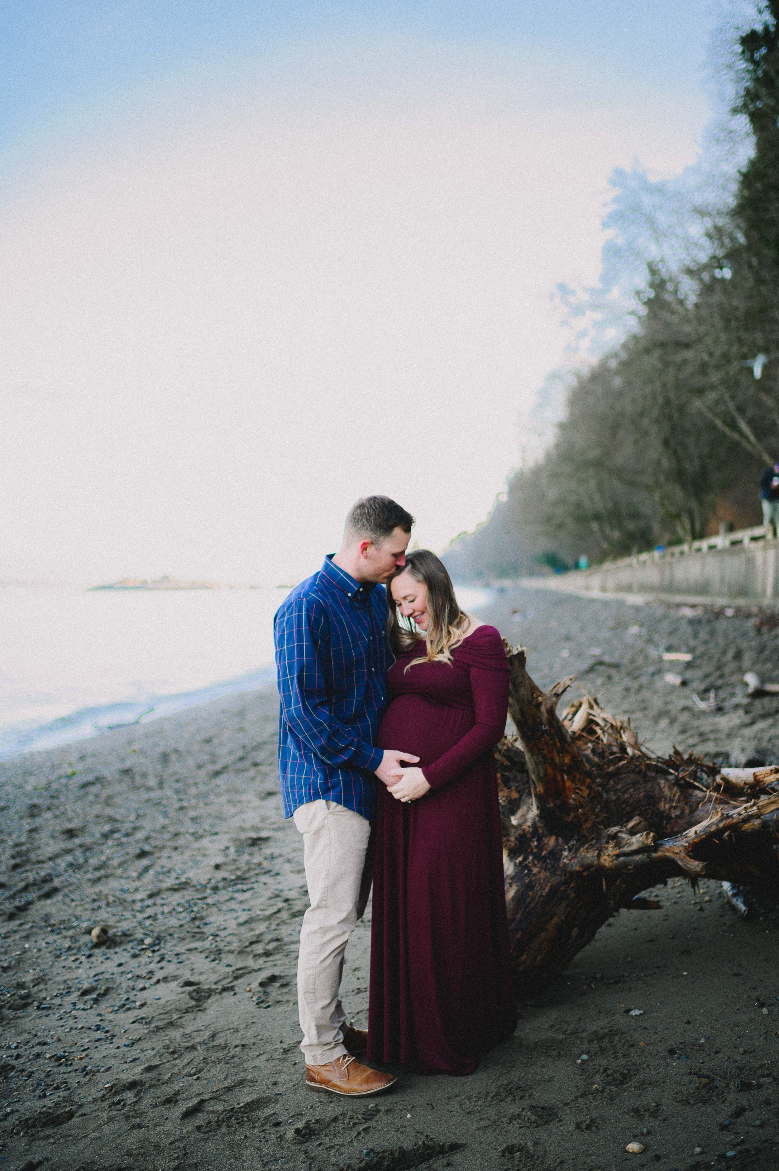 owen-beach-point-defiance-park-maternity-session-tacoma-washington-family-photographer (74).jpg