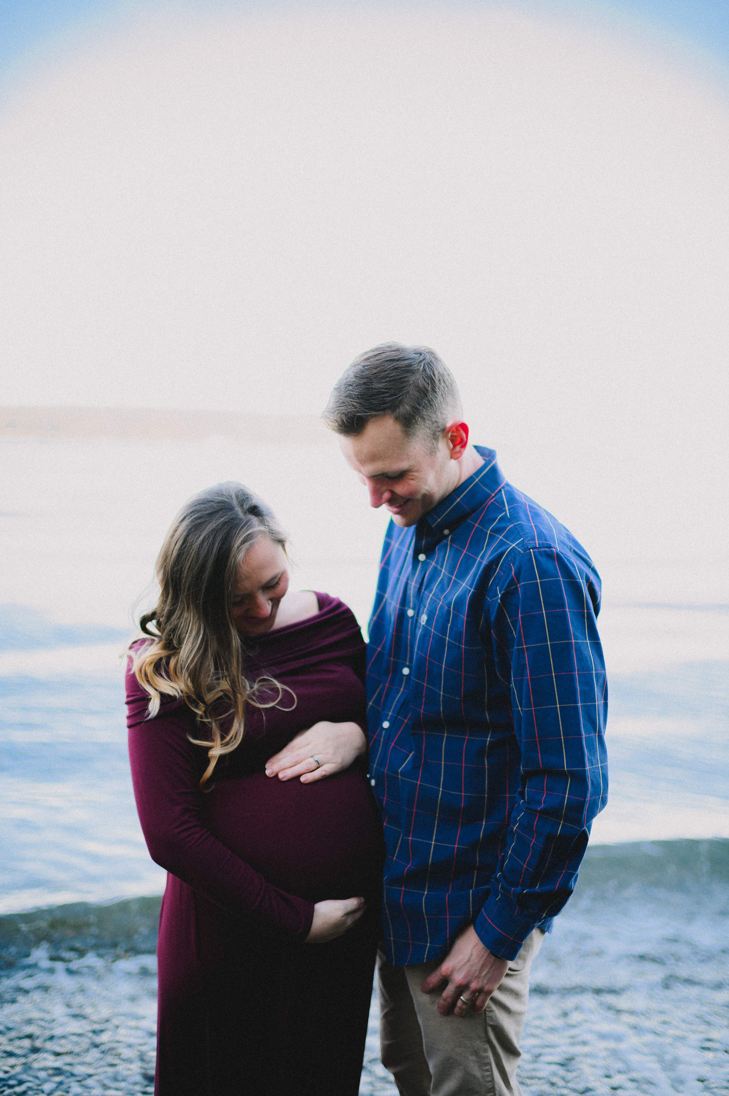 owen-beach-point-defiance-park-maternity-session-tacoma-washington-family-photographer (113).jpg