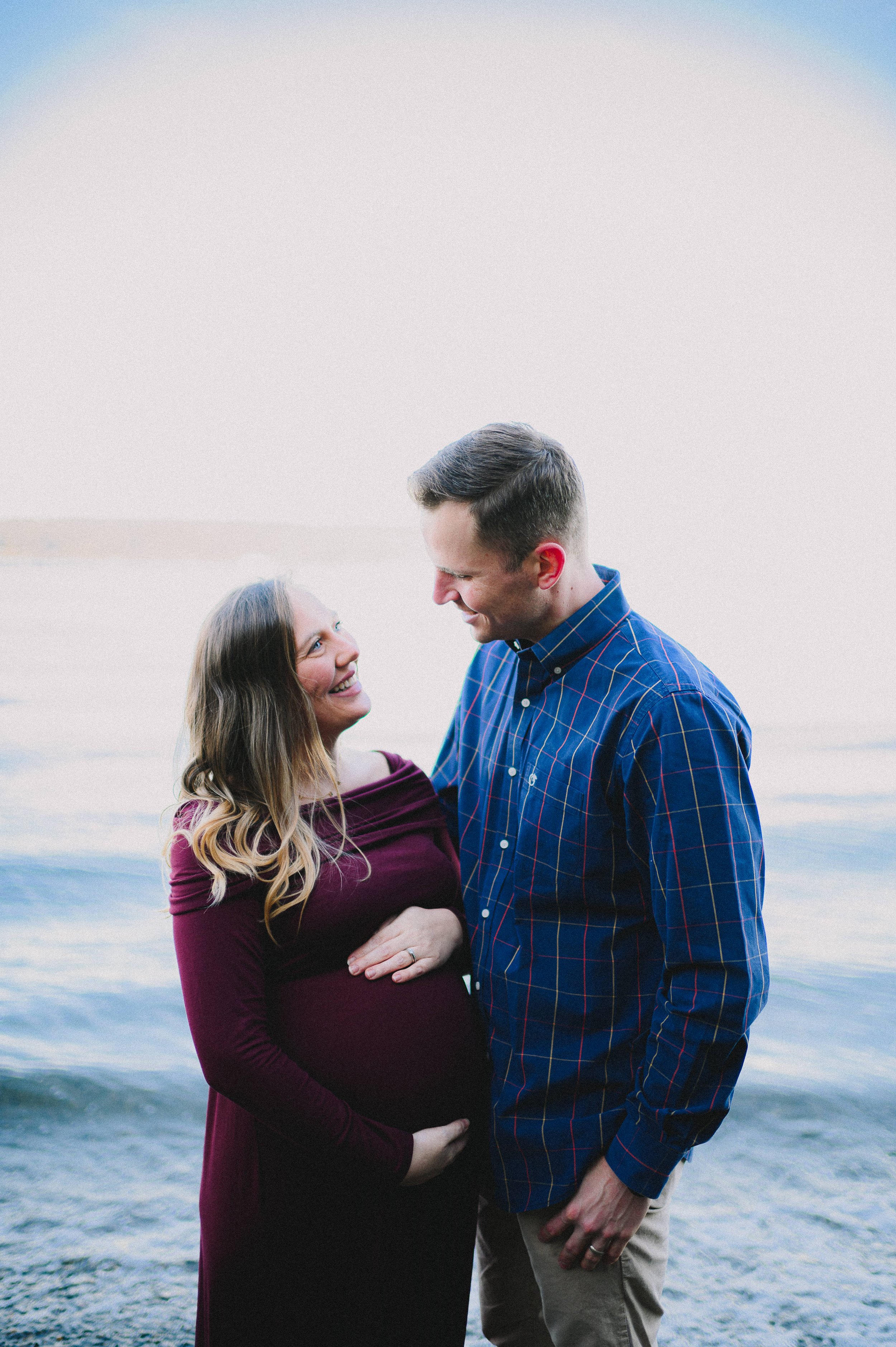 owen-beach-point-defiance-park-maternity-session-tacoma-washington-family-photographer (114).jpg