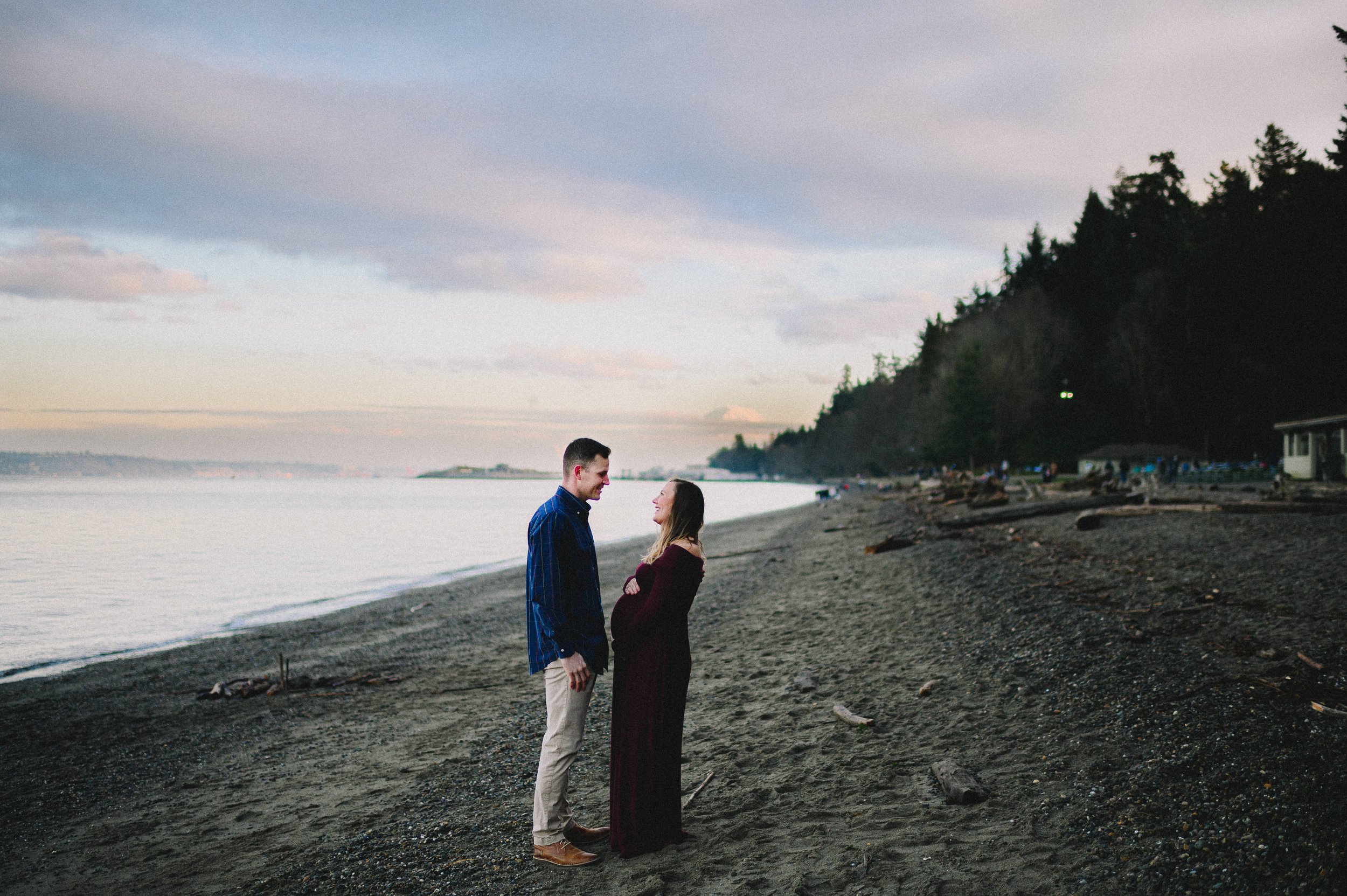 owen-beach-point-defiance-park-maternity-session-tacoma-washington-family-photographer (164).jpg
