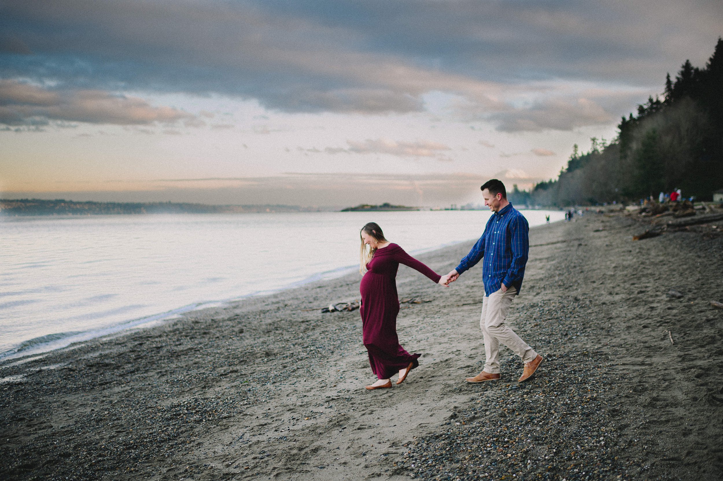 owen-beach-point-defiance-park-maternity-session-tacoma-washington-family-photographer (196).jpg