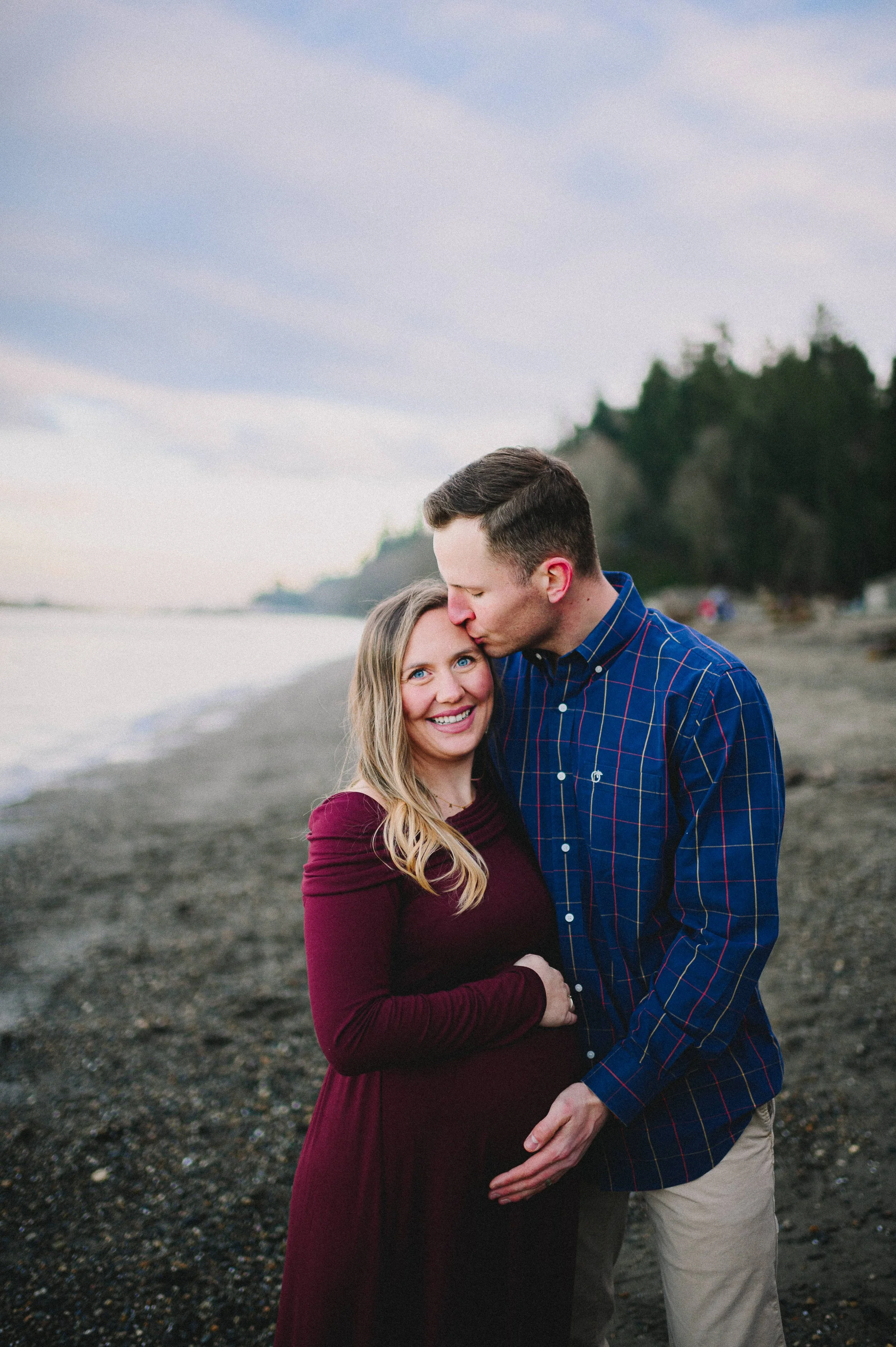 Morgan &amp; Bryce | Owen Beach Maternity Session