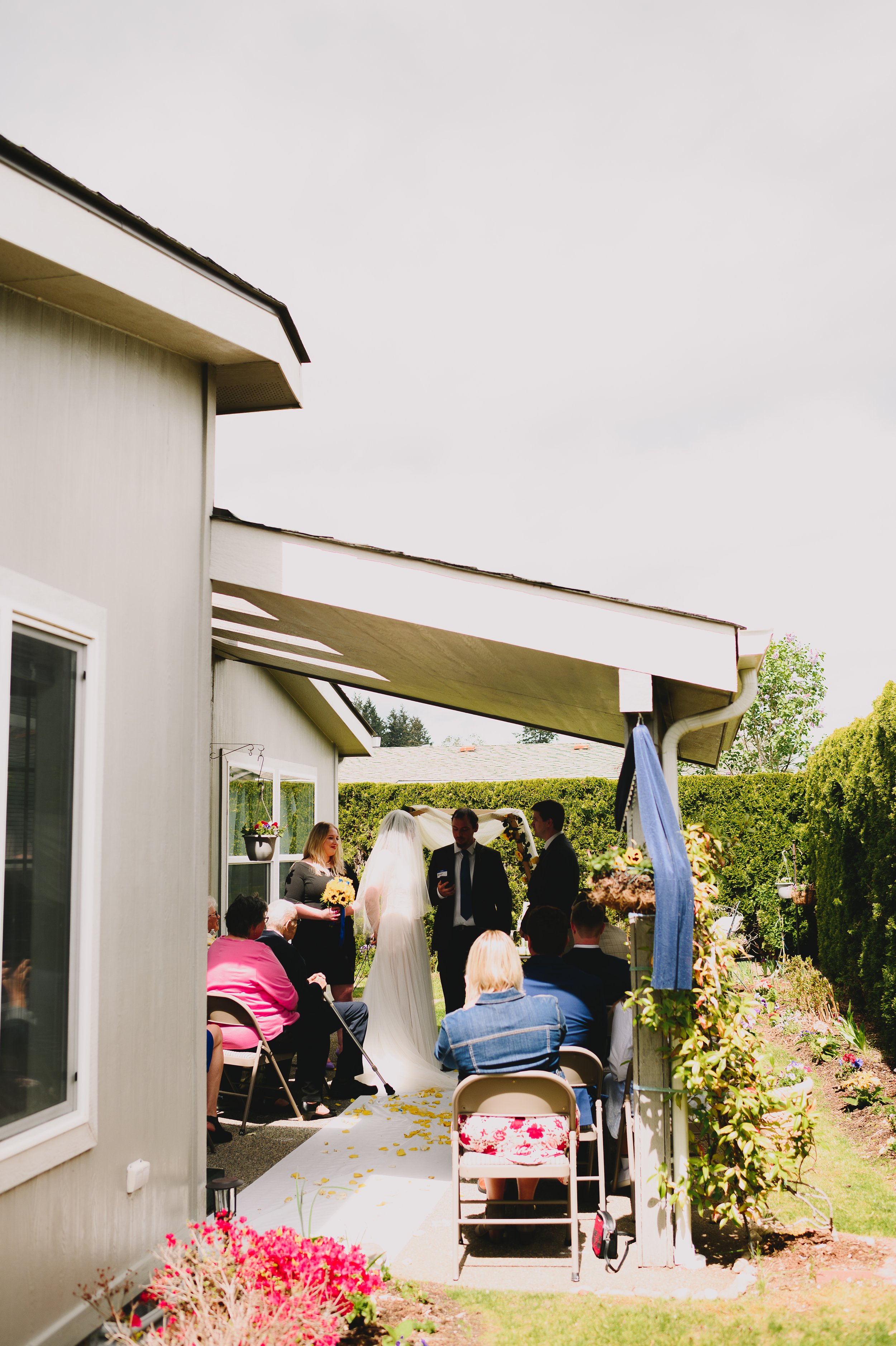 olympia-washington-intimate-backyard-wedding-olympia-washington-wedding-photographer (54).jpg