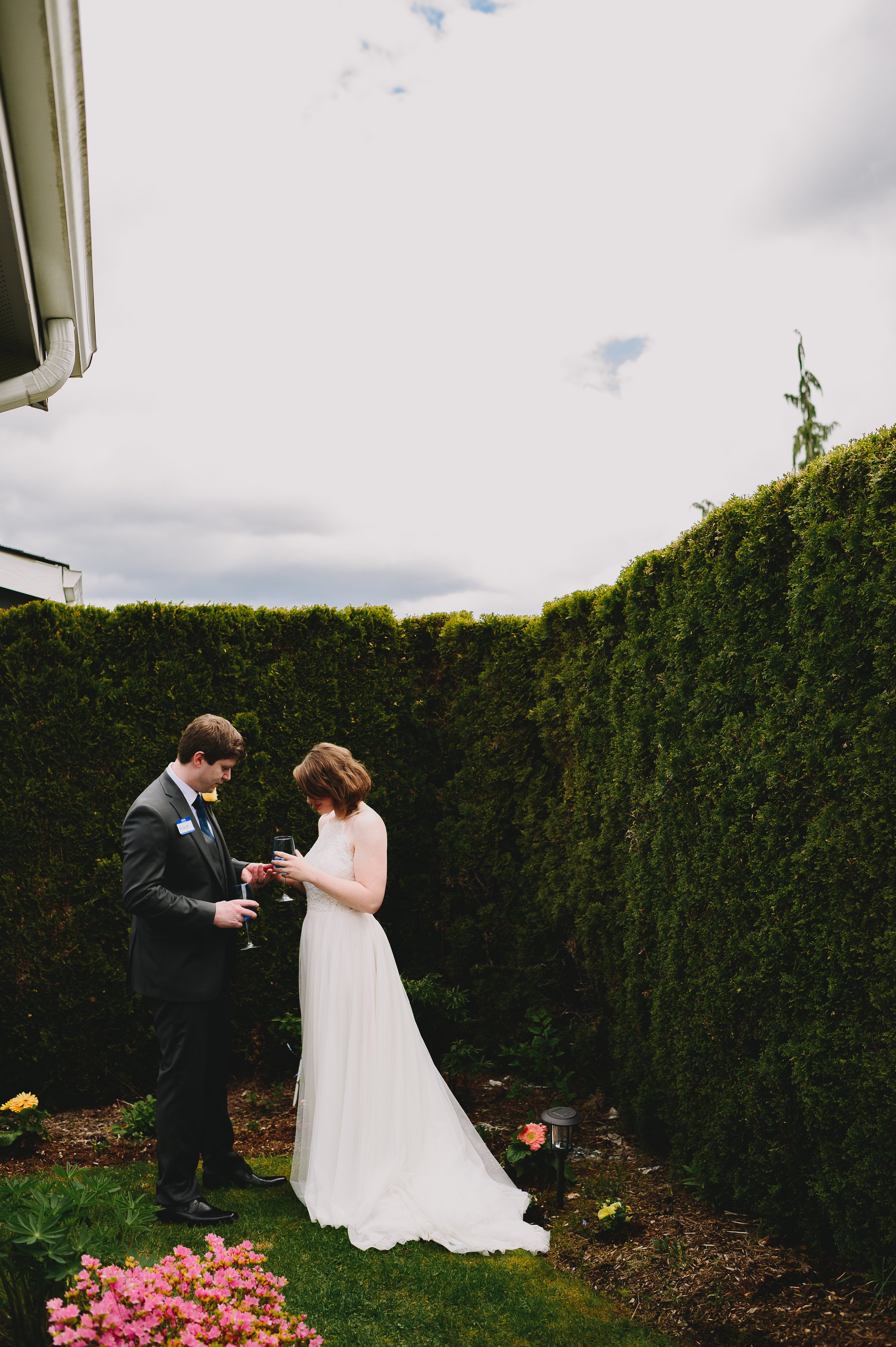 olympia-washington-intimate-backyard-wedding-olympia-washington-wedding-photographer (449).jpg