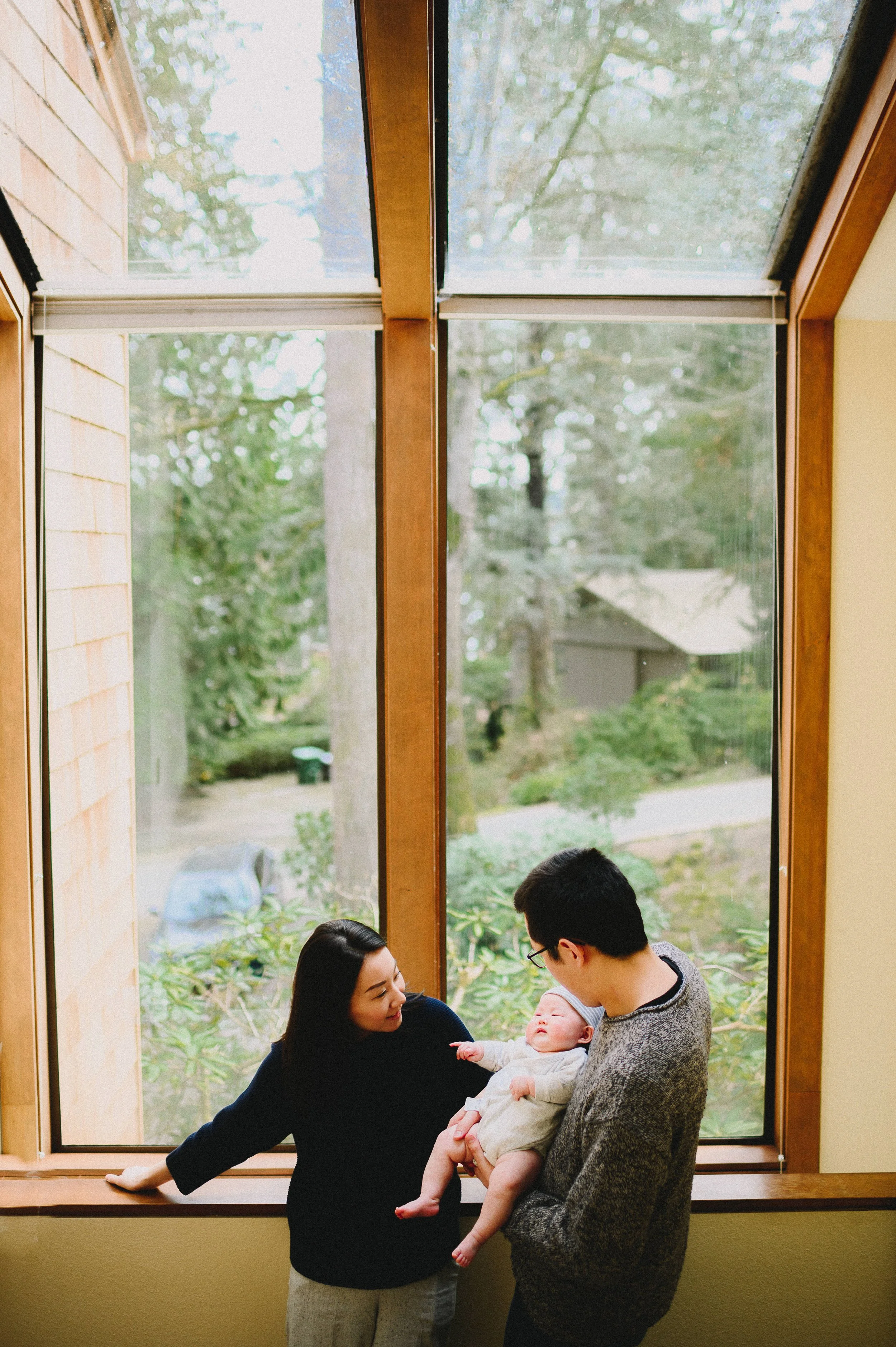 mercer-island-in-home-newborn-family-session-seattle-family-photographer (454).jpg