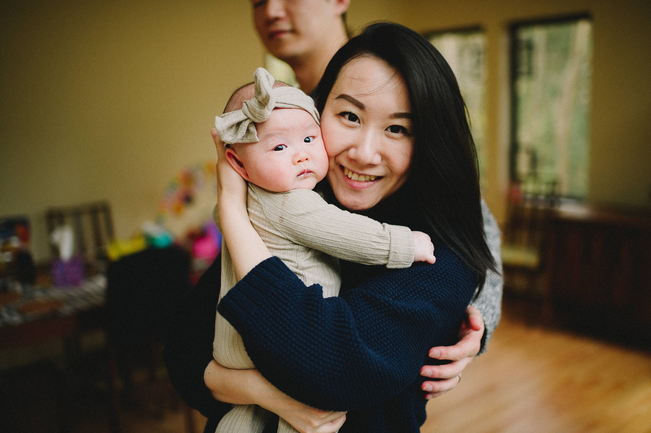 mercer-island-in-home-newborn-family-session-seattle-family-photographer (536).jpg