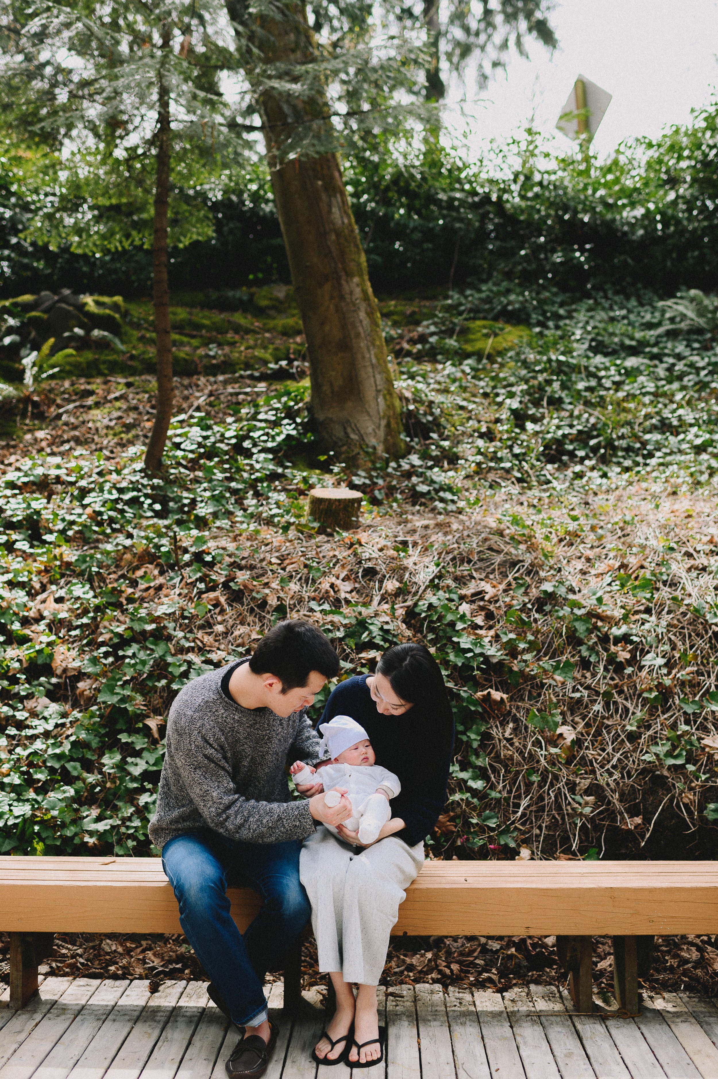 mercer-island-in-home-newborn-family-session-seattle-family-photographer (685).jpg