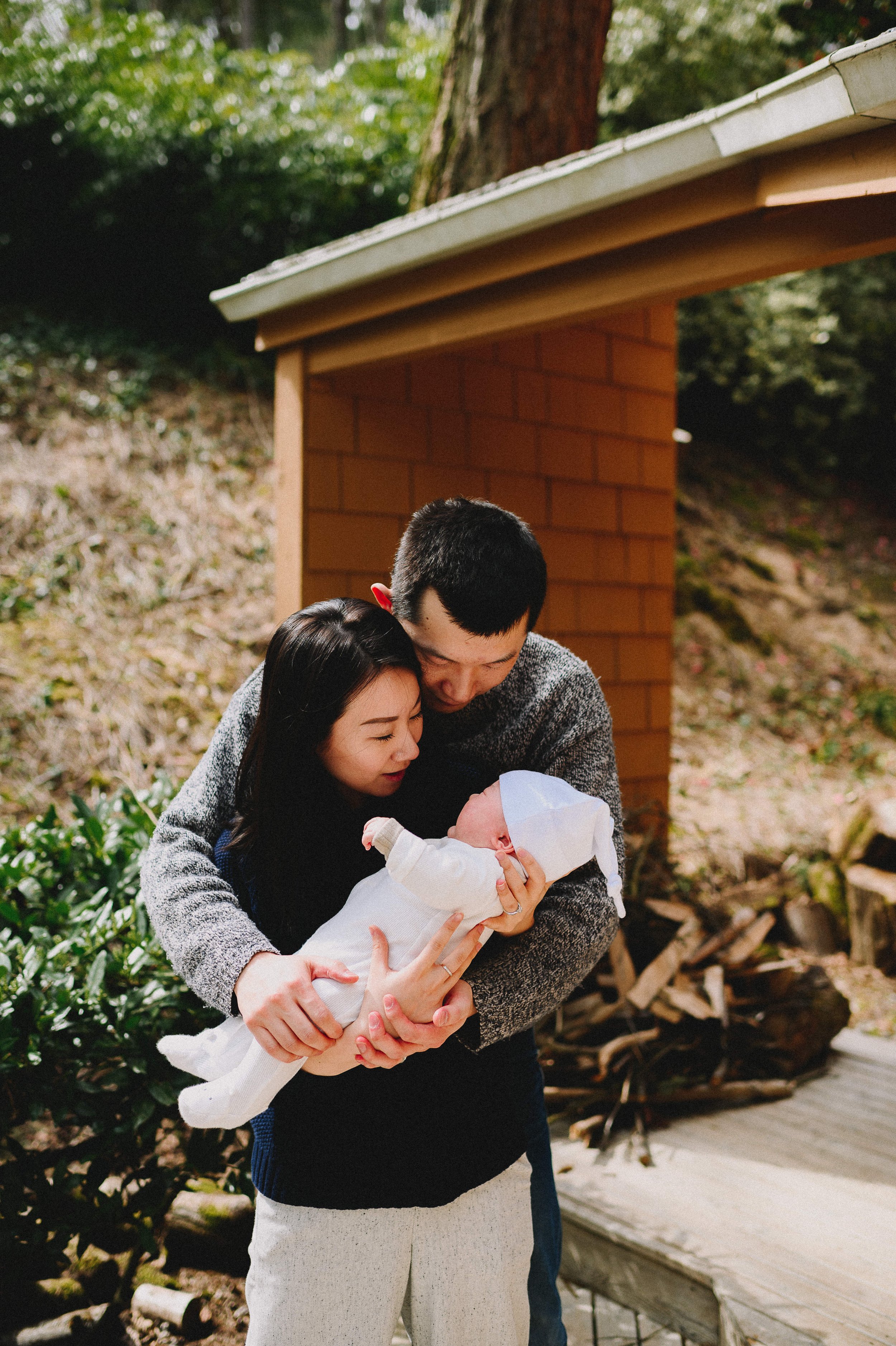 mercer-island-in-home-newborn-family-session-seattle-family-photographer (817).jpg