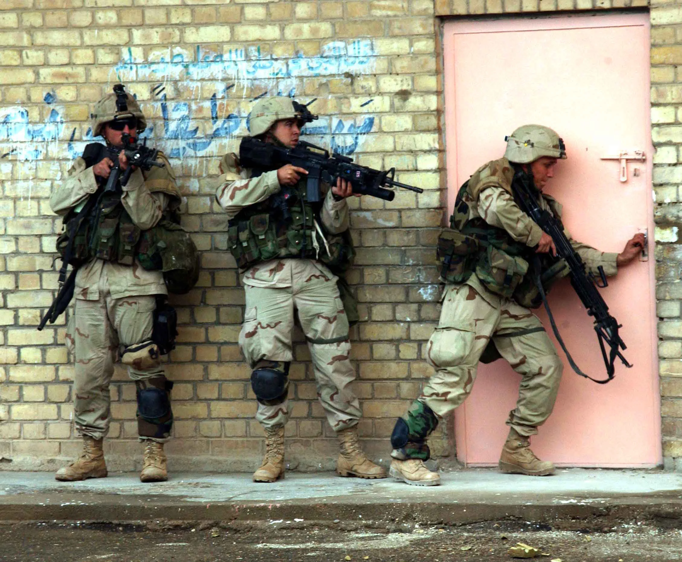 US_1stCavDiv_Fallujah,_Nov_12,_2004 (1).jpg