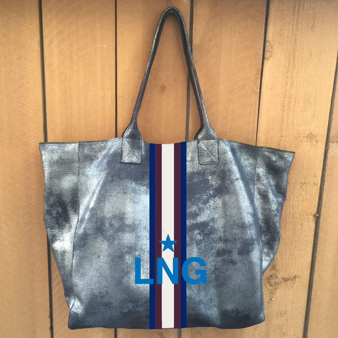 Noha Metallic distressed - LNG 1.jpg