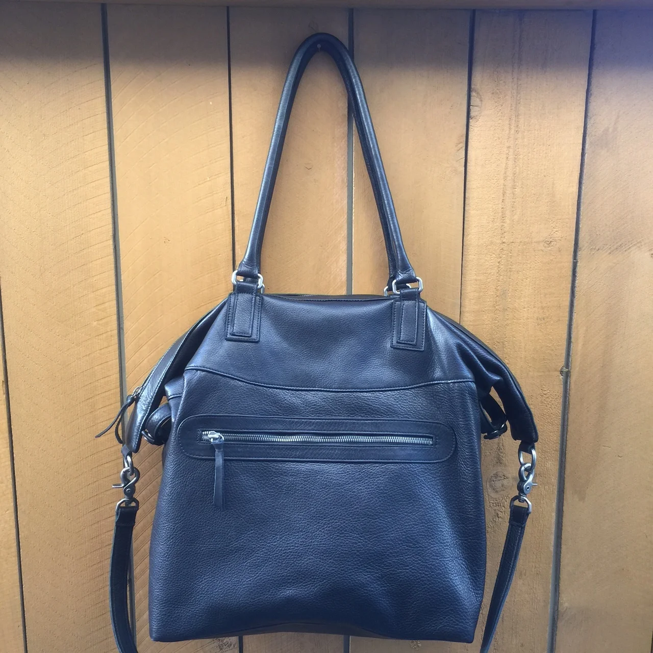 Cooper Diaper Bag - Ultralight Black Leather