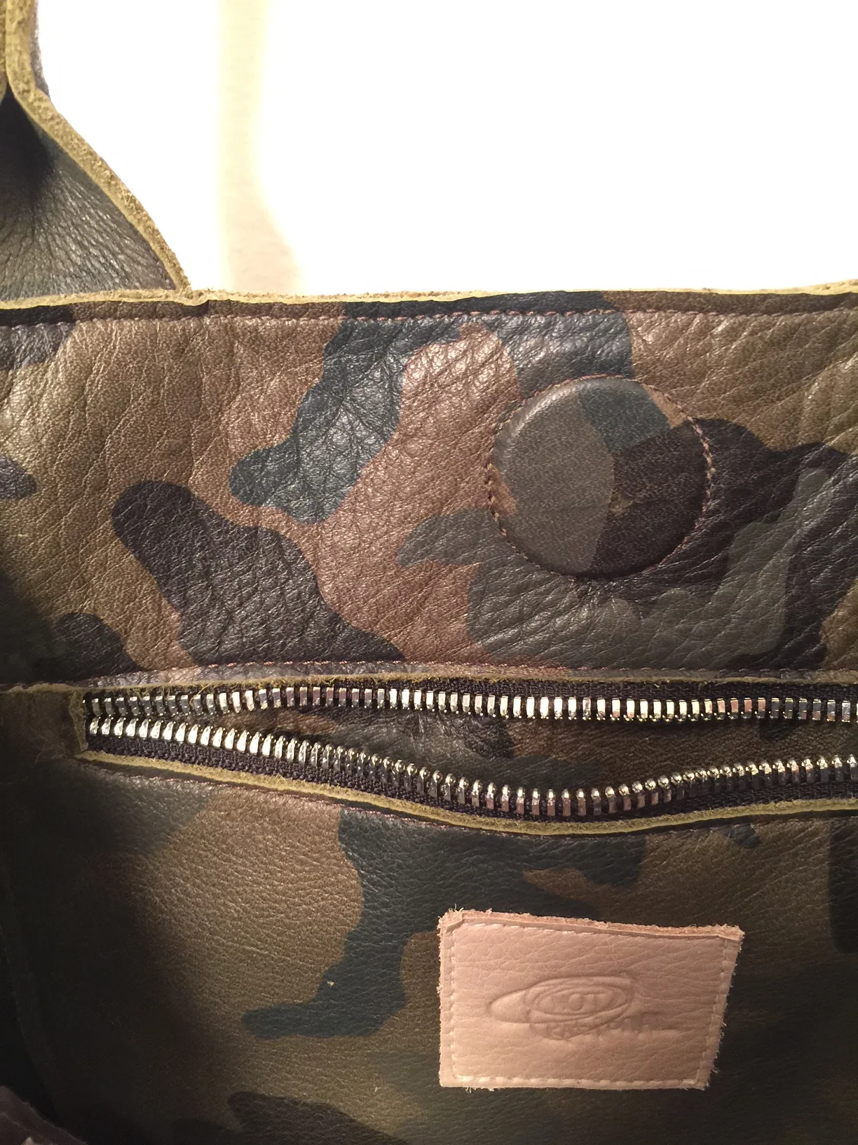 magnet closure - camou.JPG