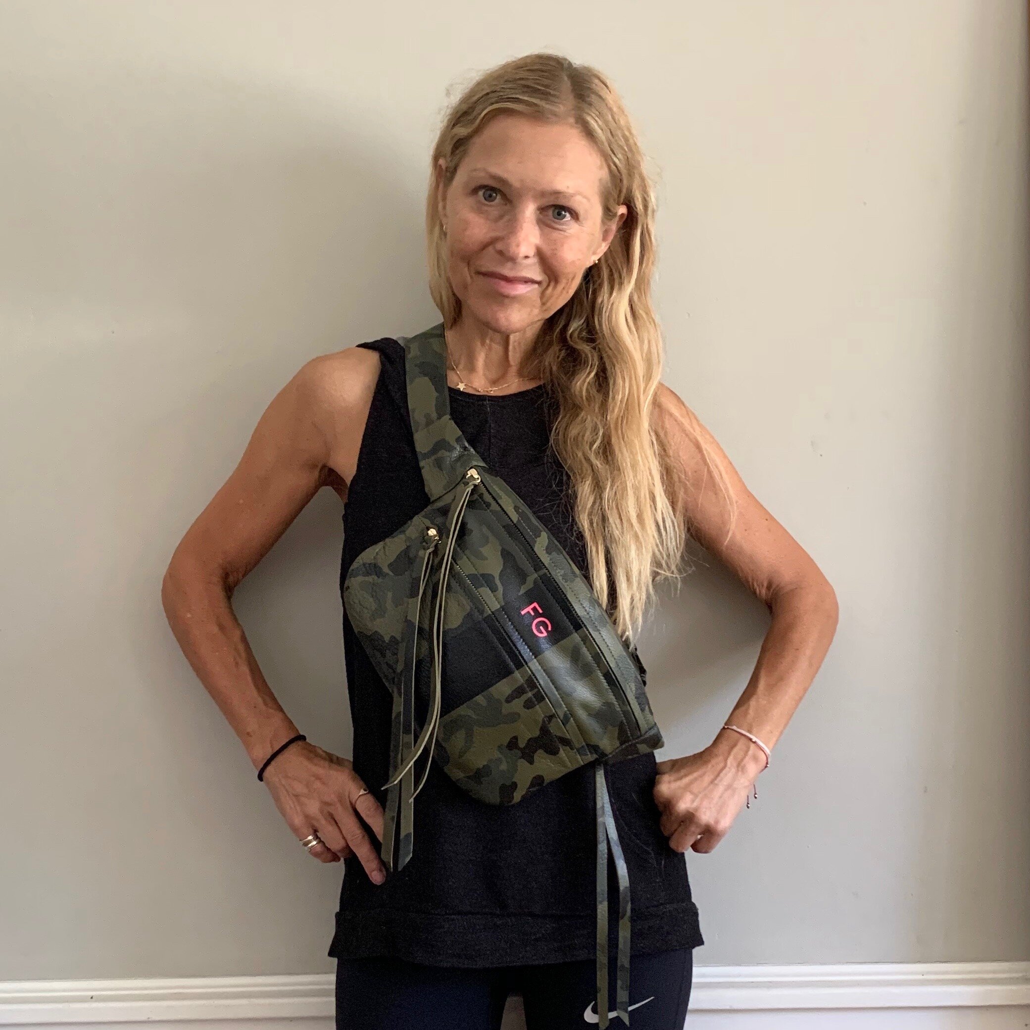 MONKITA FANNYPACK  • No.4