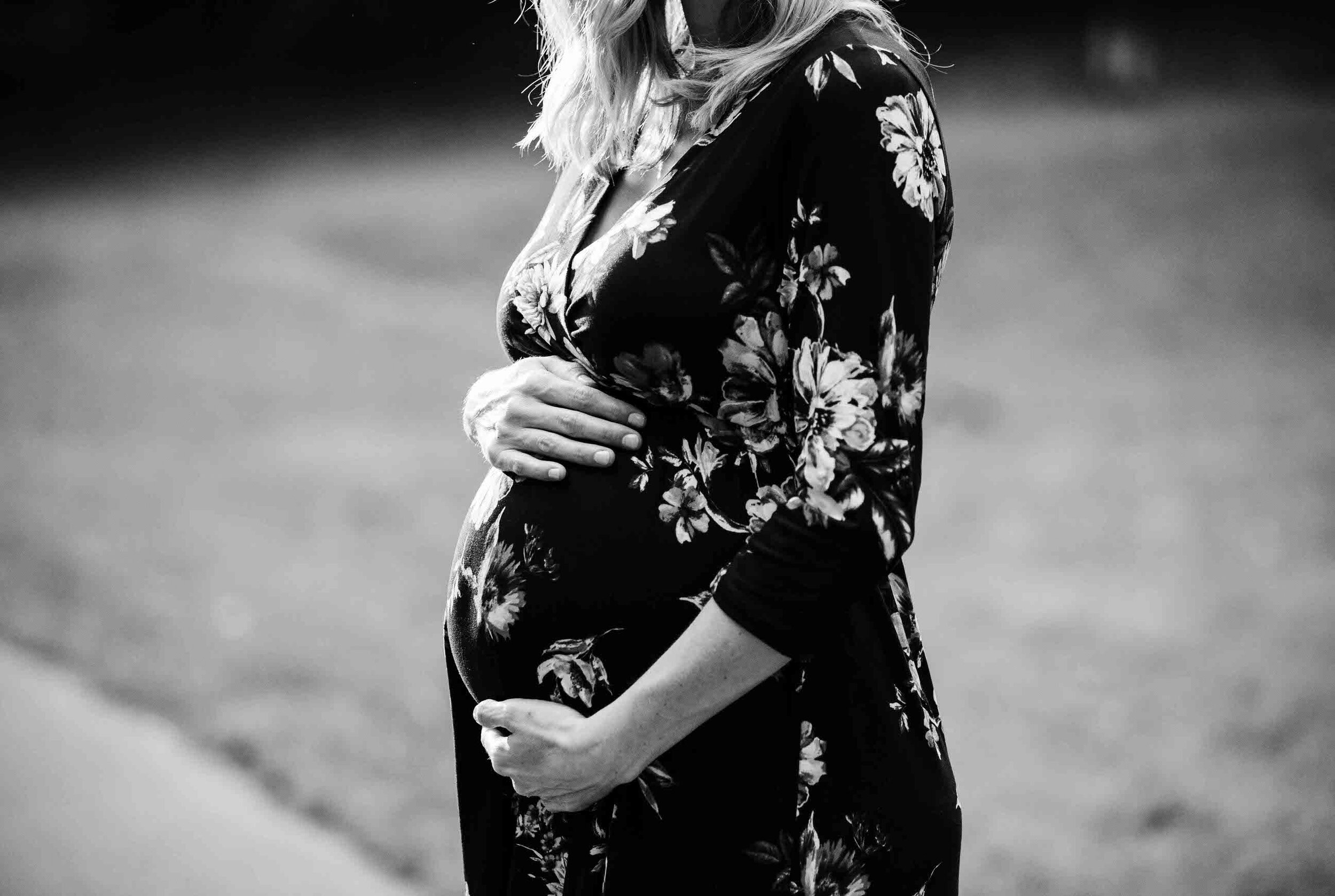 Laurelhurst-Park-Maternity-Photos-24.JPG