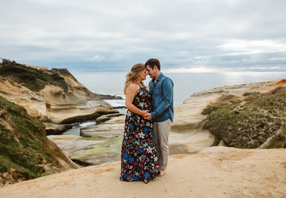 Oregon-Coast-Maternity-Session-54.JPG