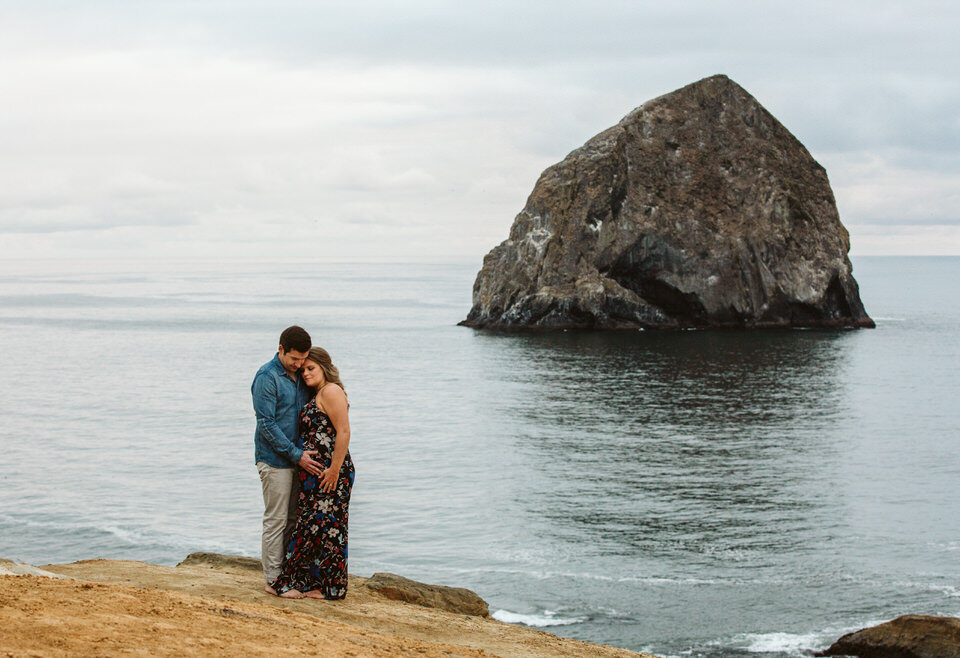 Oregon-Coast-Maternity-Session-65.JPG