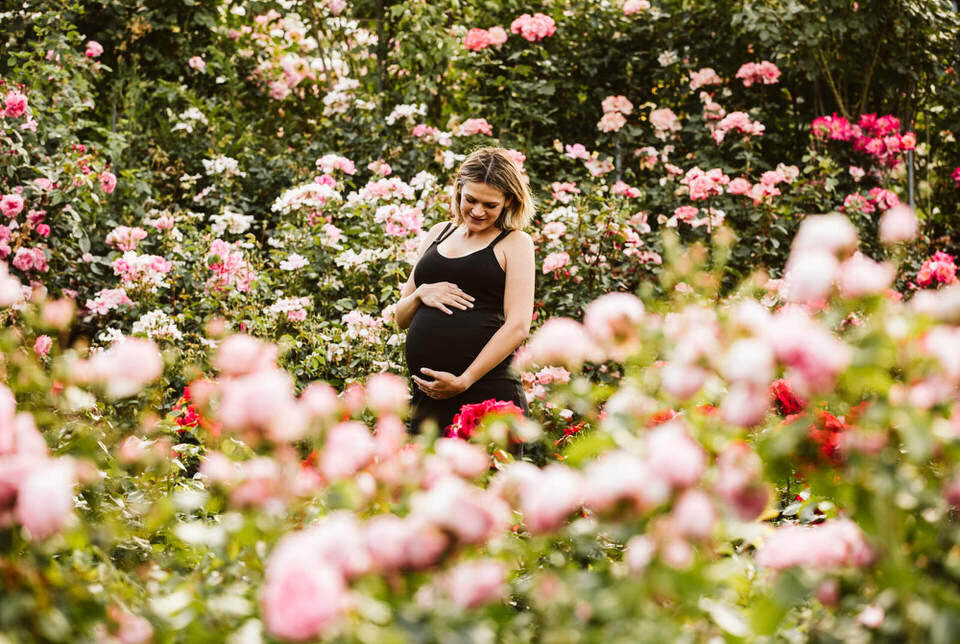 International-Rose-Test-Garden-Maternity-Photos-41.JPG