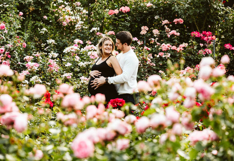 International-Rose-Test-Garden-Maternity-Photos-43.JPG