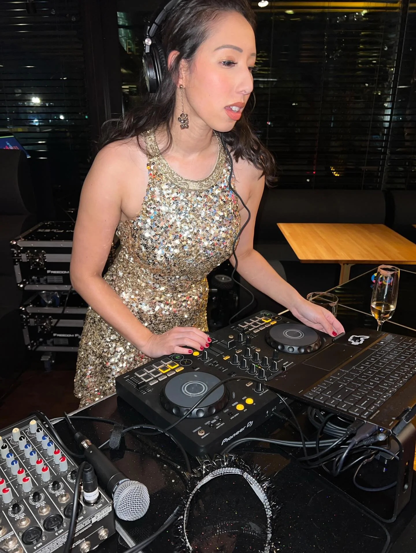 happy new year! 🥂✨ thanks to the @watergatehotel for having me back to DJ their new year&rsquo;s eve party! here&rsquo;s to 2026