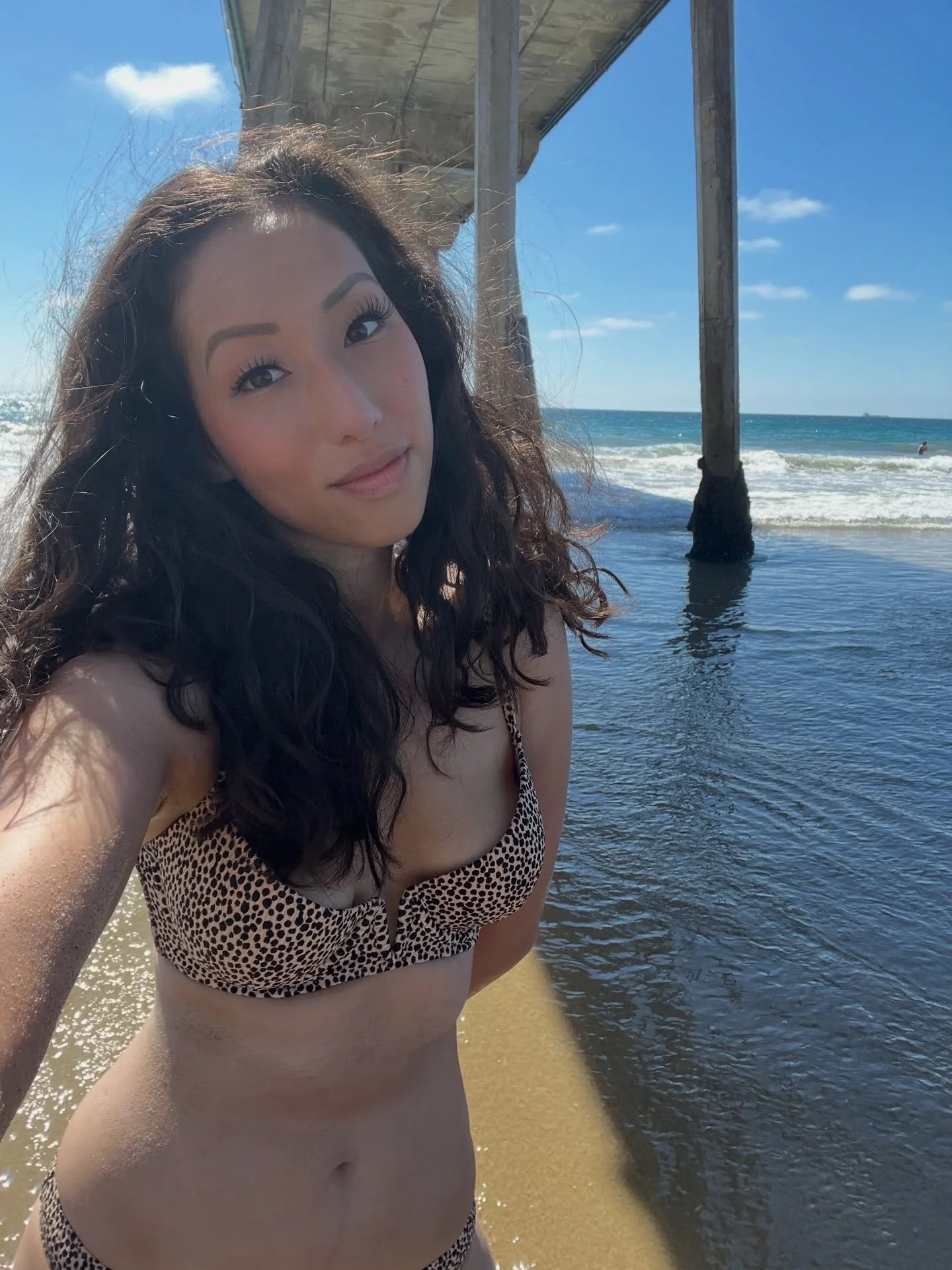 Tiki Vinyl Night is this Thursday (tomorrow!) at @tikion18dc 🌊 spinning retro 60s surf, exotica, rock, Hawaiian, and world music 🌺 bring your shrunken head 🗿