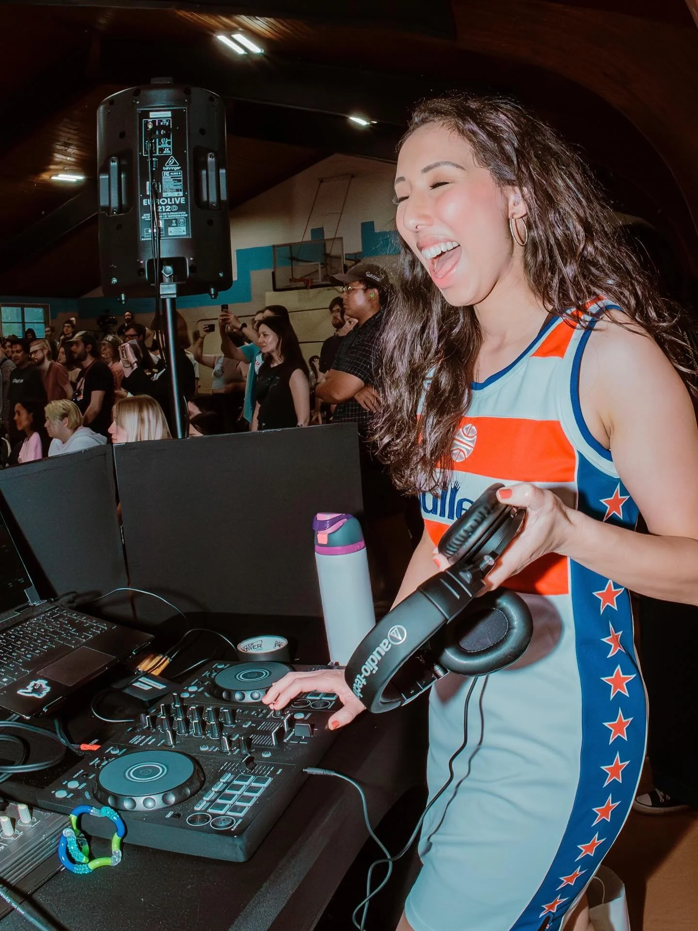 had a dream last night that there was a Mosh Madness rematch and I had to download more songs to DJ ⛹🏻&zwj;♀️

photos by @ktsimonian 🏀