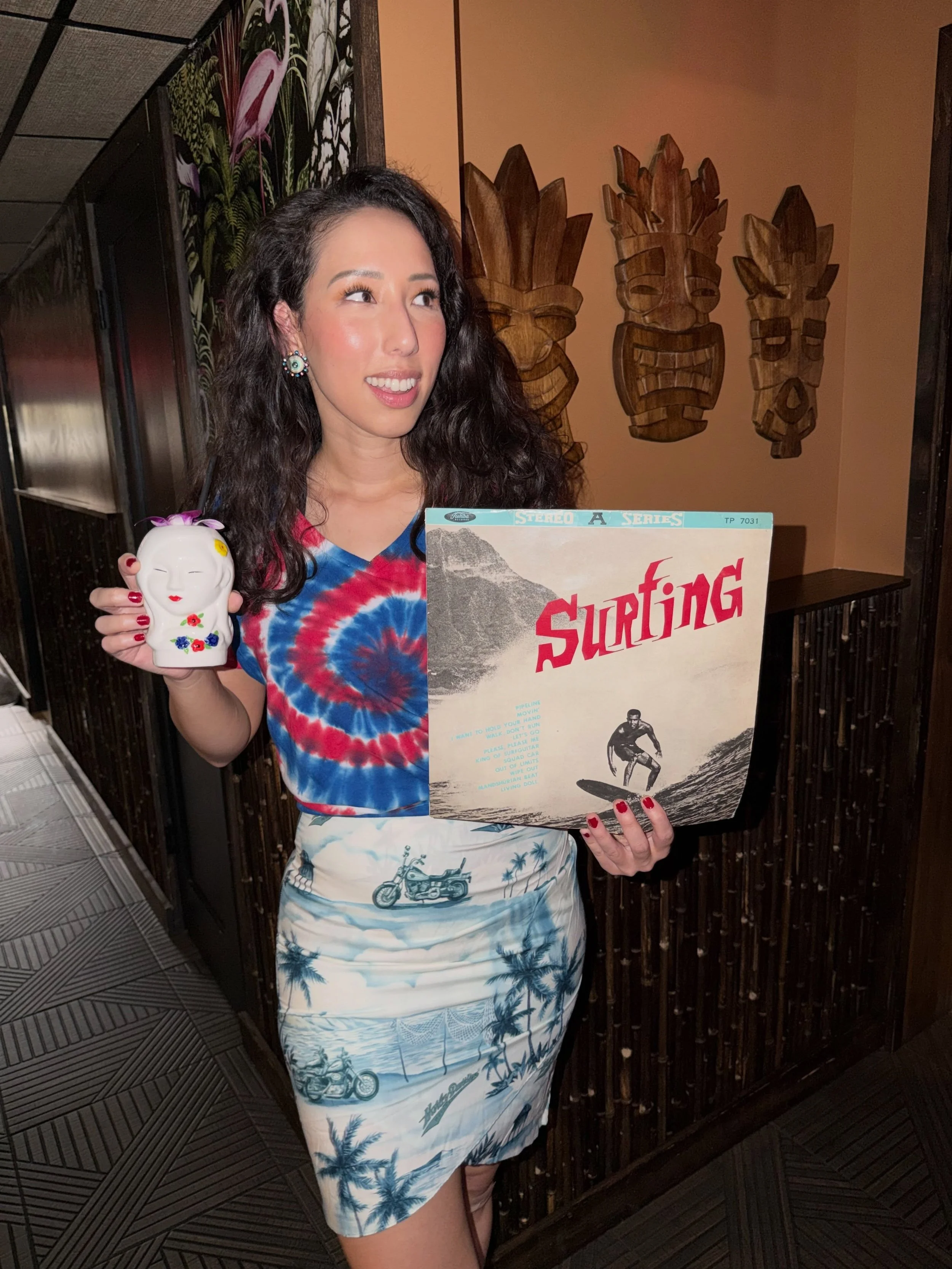 you yell shark, we&rsquo;ve got a panic on our hands on the Fourth of July 🦈

thanks for joining Summerween Tiki Vinyl Night! my excuse to play surf rock with monster noises 👹 I love chatting with you all about vinyl, movies, and more. 

Tiki Vinyl