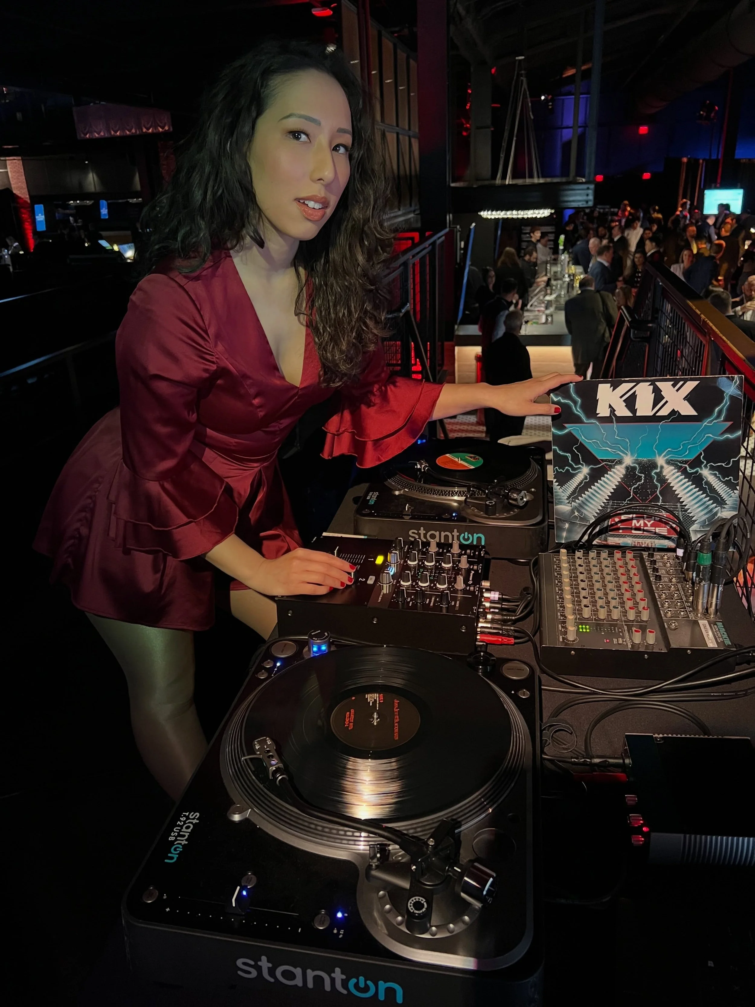 DJ-ing at biker events this weekend and next 🦅 no cover!

Nice &amp; Easy DC 
Friday 7/17 &bull; 7-11pm
Saturday 7/18 &bull; 8pm-12am
celebrating the 3rd anniversary of @niceneasymotoco. playing classic 80s heavy metal, glam metal, southern rock, bl