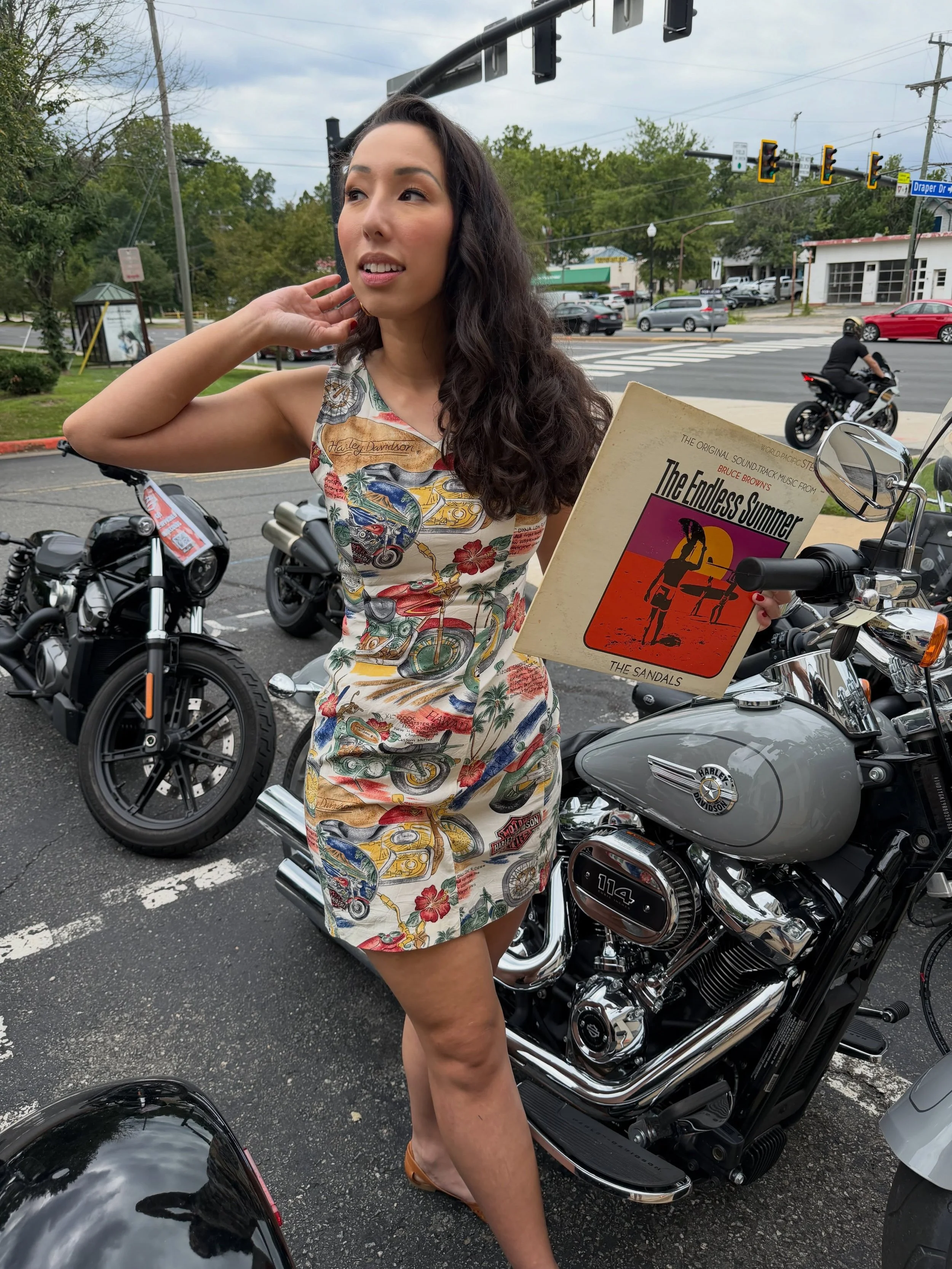catch a wave and take in the sweetness 🌊🌺🌴

DJ&rsquo;ed records at @patriothd Harley Davidson dealership for their annual Luau Open House. I love chatting with the Fairfax HOG chapter and hearing their music stories and motorcycle adventures. one 