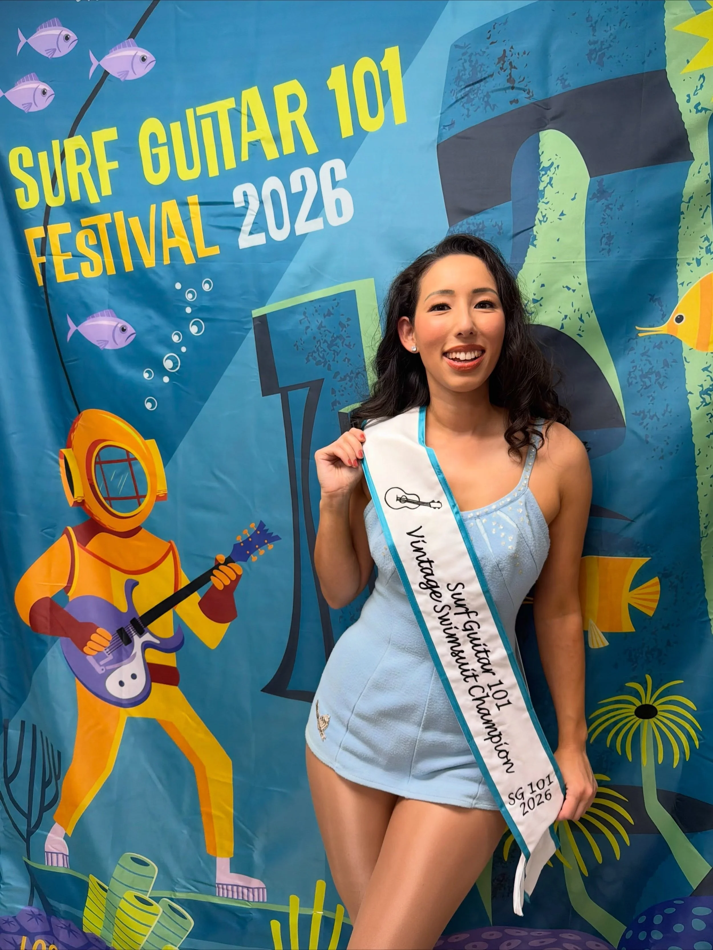 Honored to be the winner of the Vintage Swimsuit Competition at Orange County&rsquo;s Surf Guitar 101 Fest! 🌺🩱🦩 if you know me, you know I love vintage, surf rock, and pageants 🧜&zwj;♀️

I&rsquo;m wearing a 1950s Catalina swimsuit that was origin