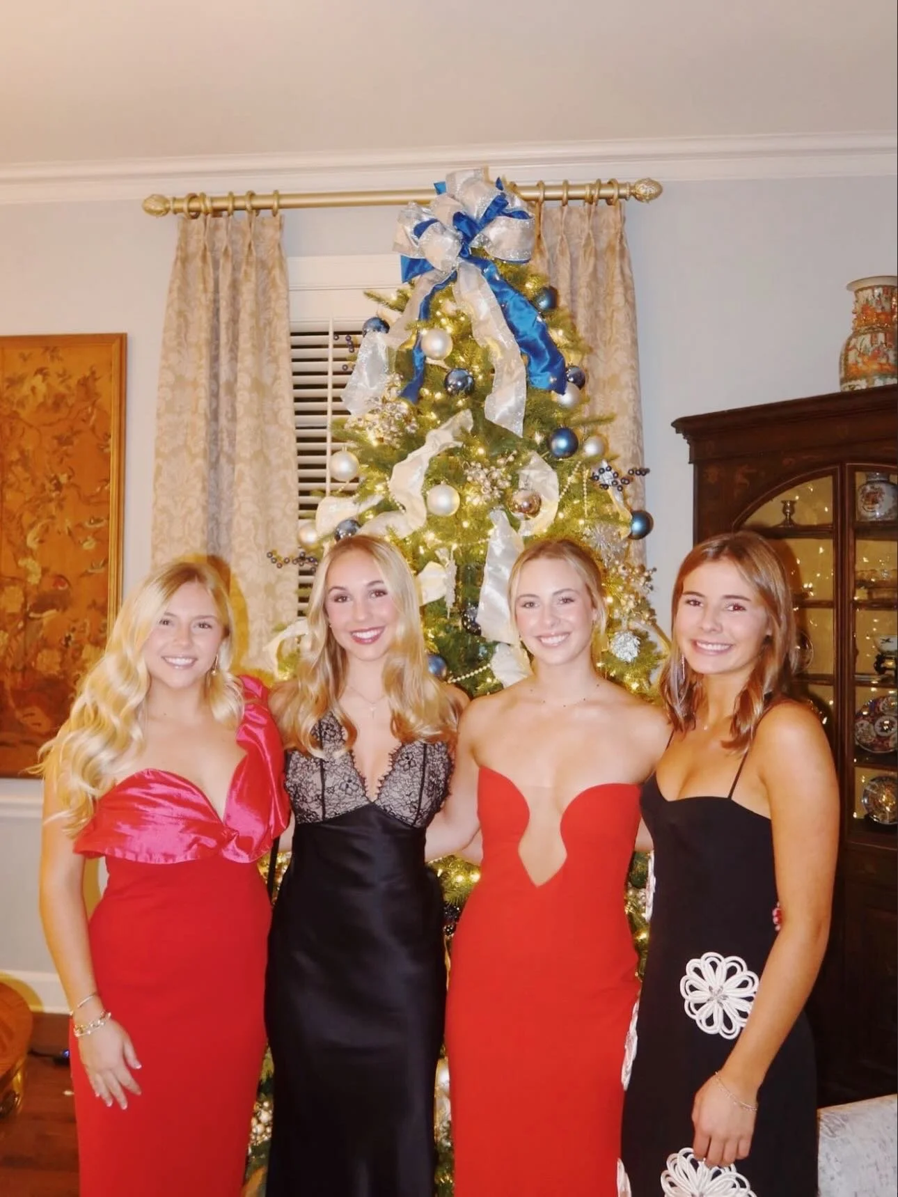 Wrapping up the semester with some winter formalities! 🩵❄️