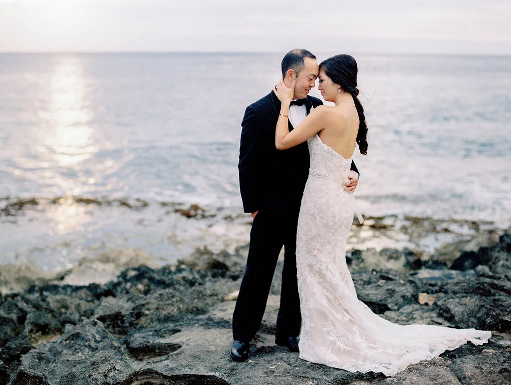 four-seasons-oahu-secret-beach-sunset-wedding.jpeg