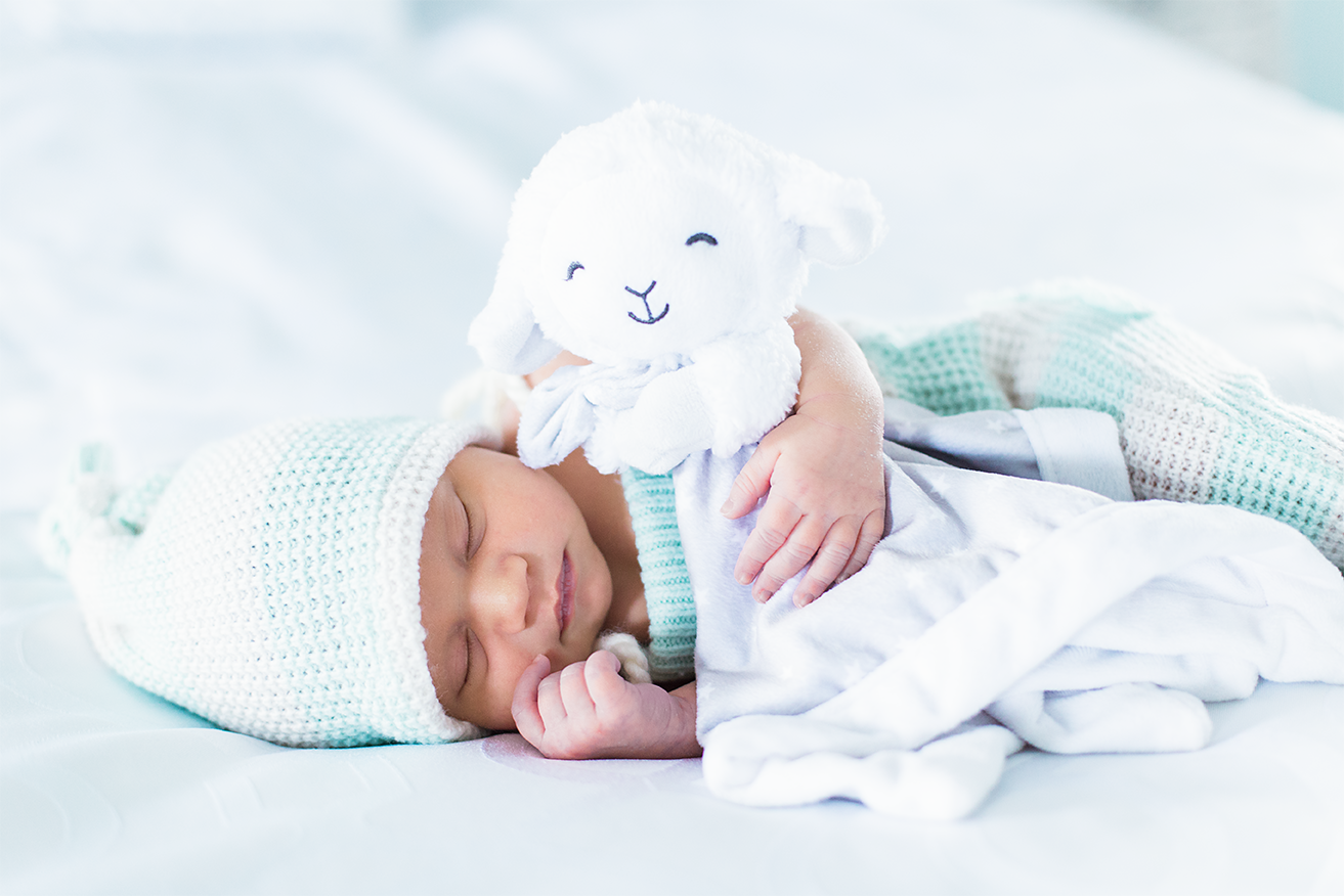Newborn pictures | Maris Kirs Photography | Jacksonville, St.Augustine and Ponte Vedra lifestyle newborn photographer
