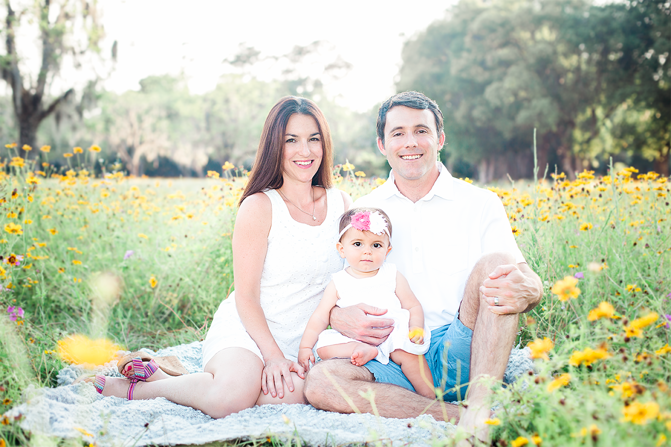 Family photoshoot in a flower field | Maris Kirs Photography | Jacksonville, Ponte Vedra and St.Augustine family photographer