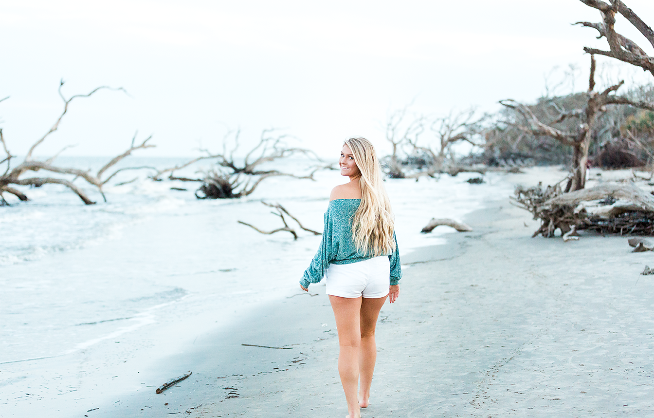 Beach senior session picture ideas