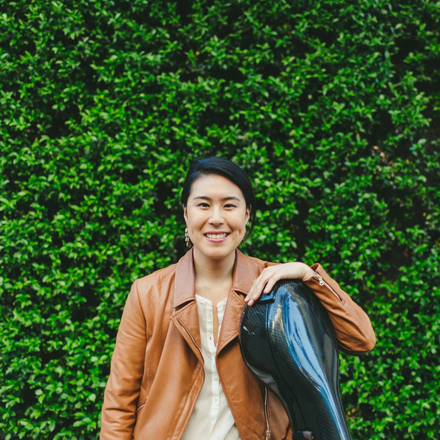 Deborah Pae, cello