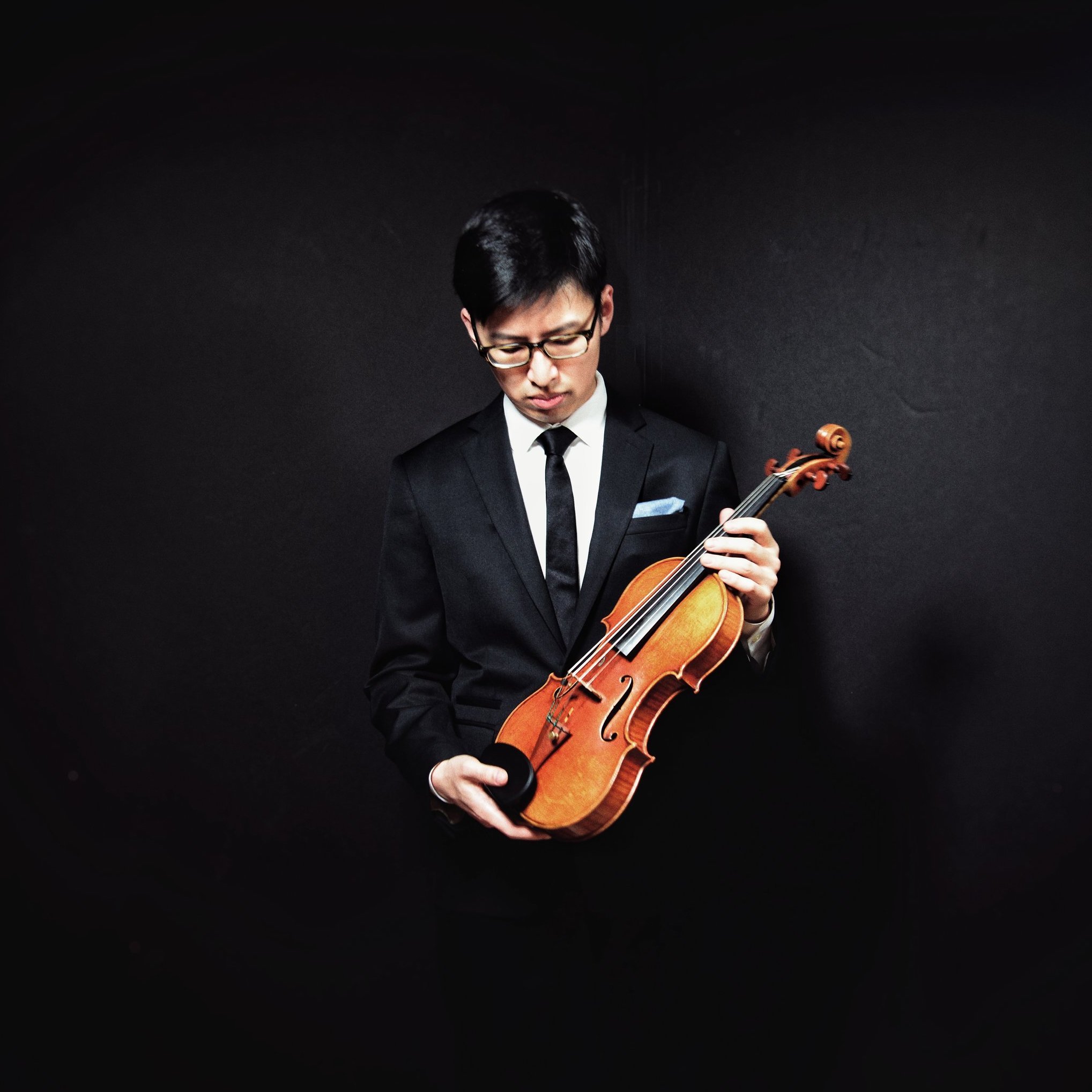 Wayne Lee, violin