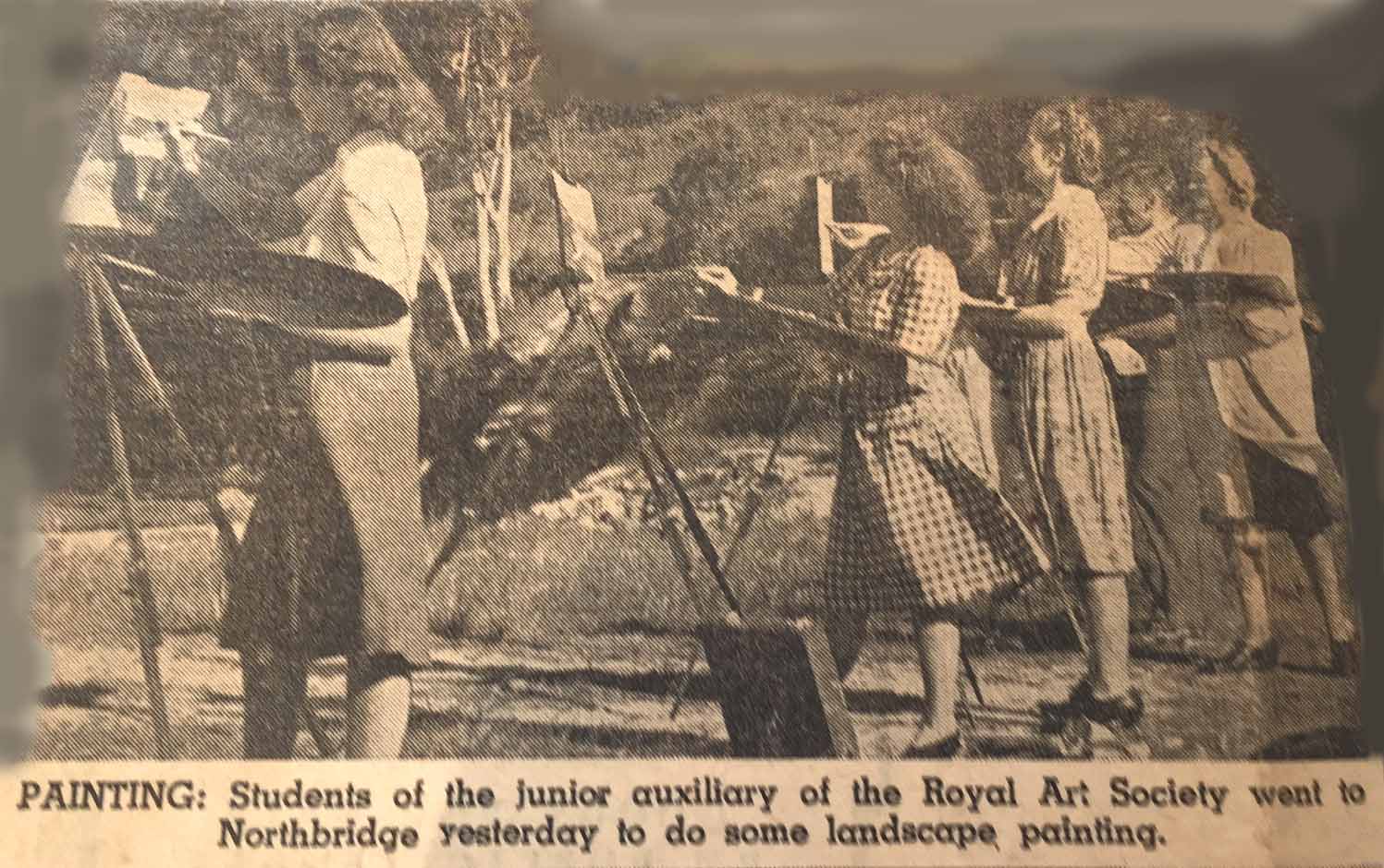 Newspaper clipping of RAS students painting in Northbridge in 1947