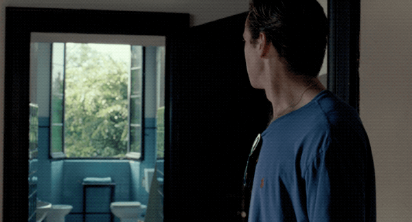 31-cmbyn-doorway.nocrop.w710.h2147483647.gif