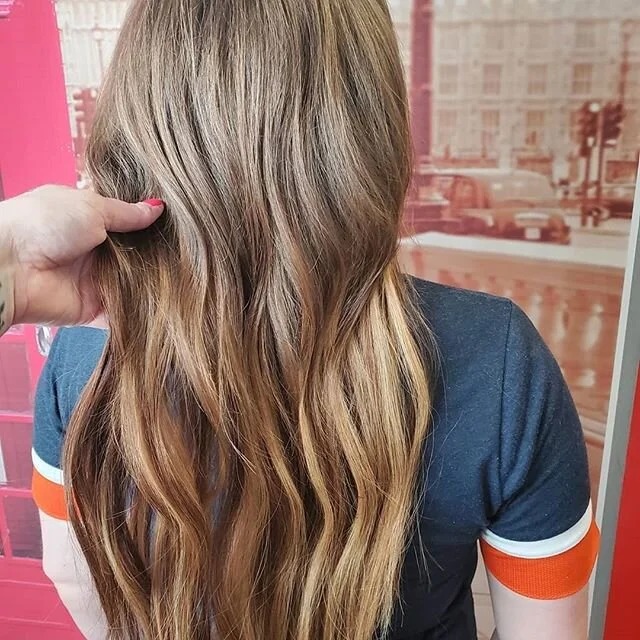 Repost from @londonundergroundhairsalon⁠⠀
⁠⠀
Balayage transformation is always stunning. 💎