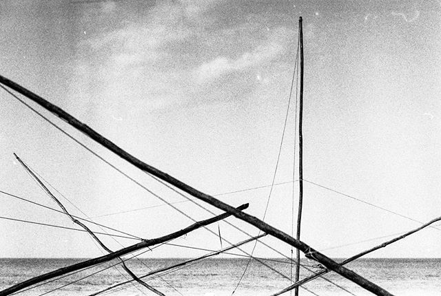 Tight lines ⛵️- Arugam Bay, Sri Lanka. Leica M6 - Kodak tMax400.