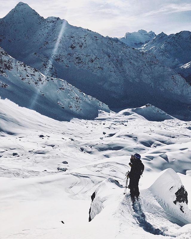 Hunting Pow // Chasing Light 📸 @shawnayiiie