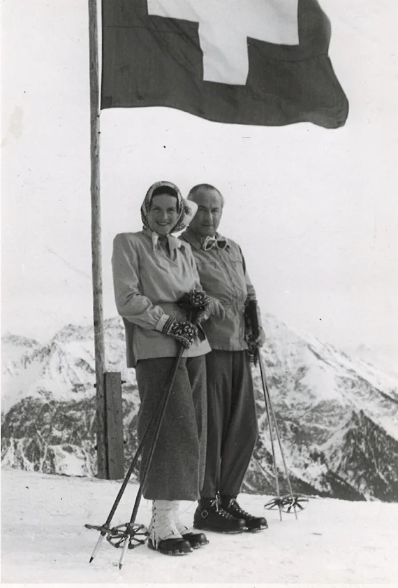 1946a.jpg