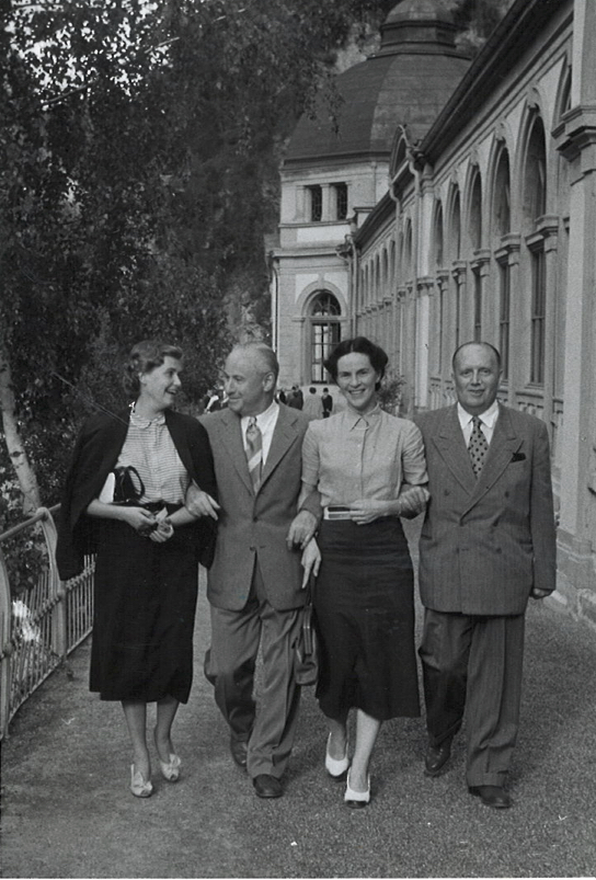 1952.jpg