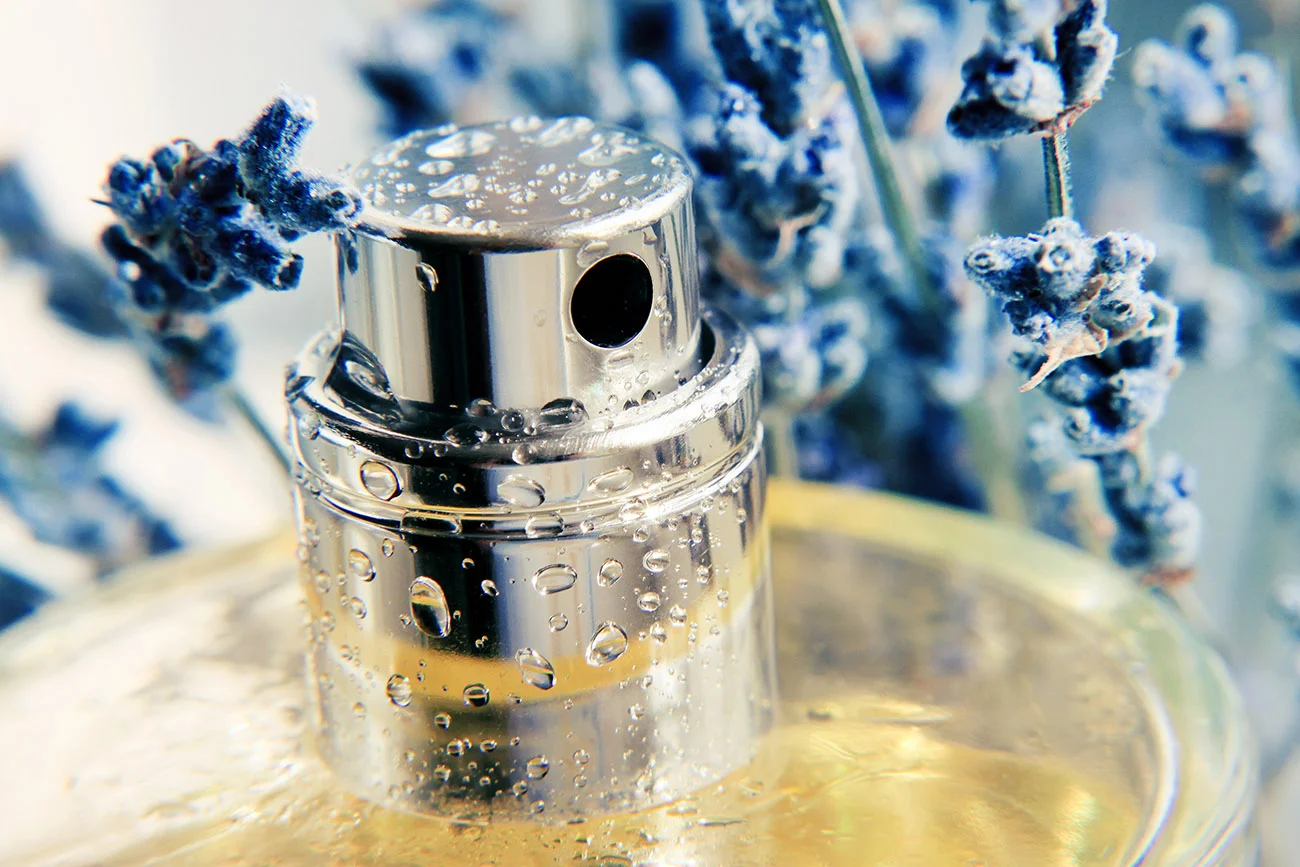 1-Chi-siamo-Dispar-SpA-Distributore-Alta-Profumeria-Artistica-Cosmesi-di-prestigio.jpg