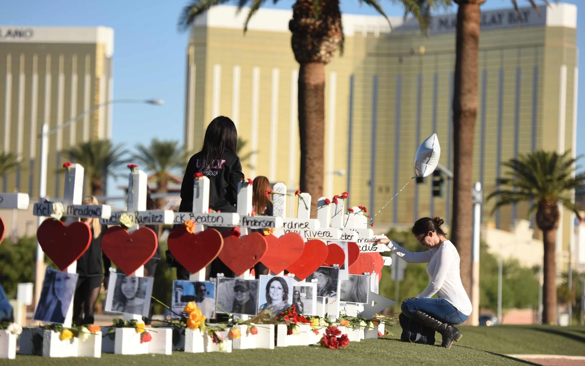 A memorial to the victims of the mass shooting in Las Vegas. Credit Robyn Beck/Agence France-Presse — Getty Images