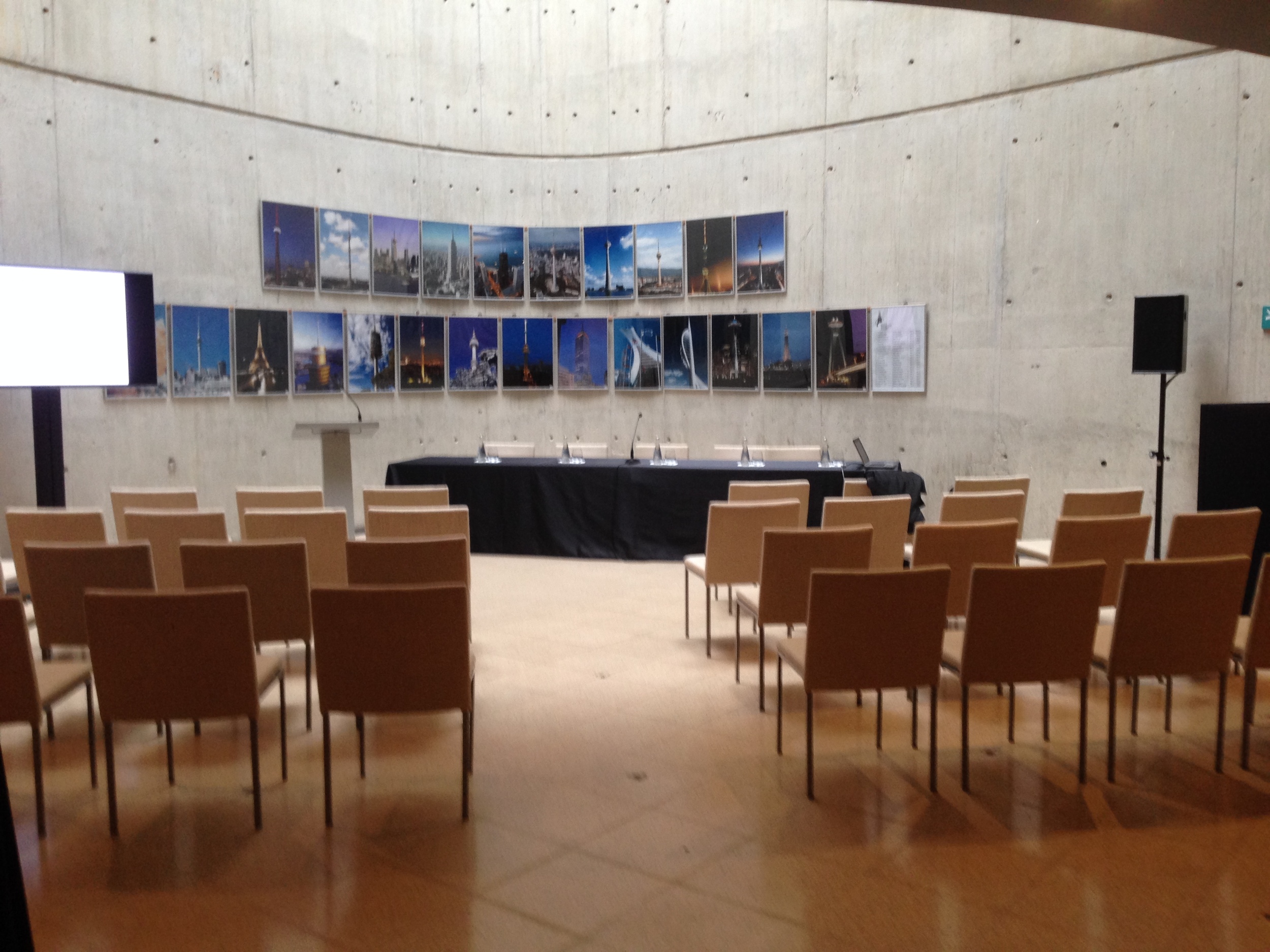 Reception Hall - Torre de Collserola - Guía Singular.JPG