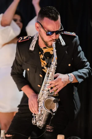 Orget performing