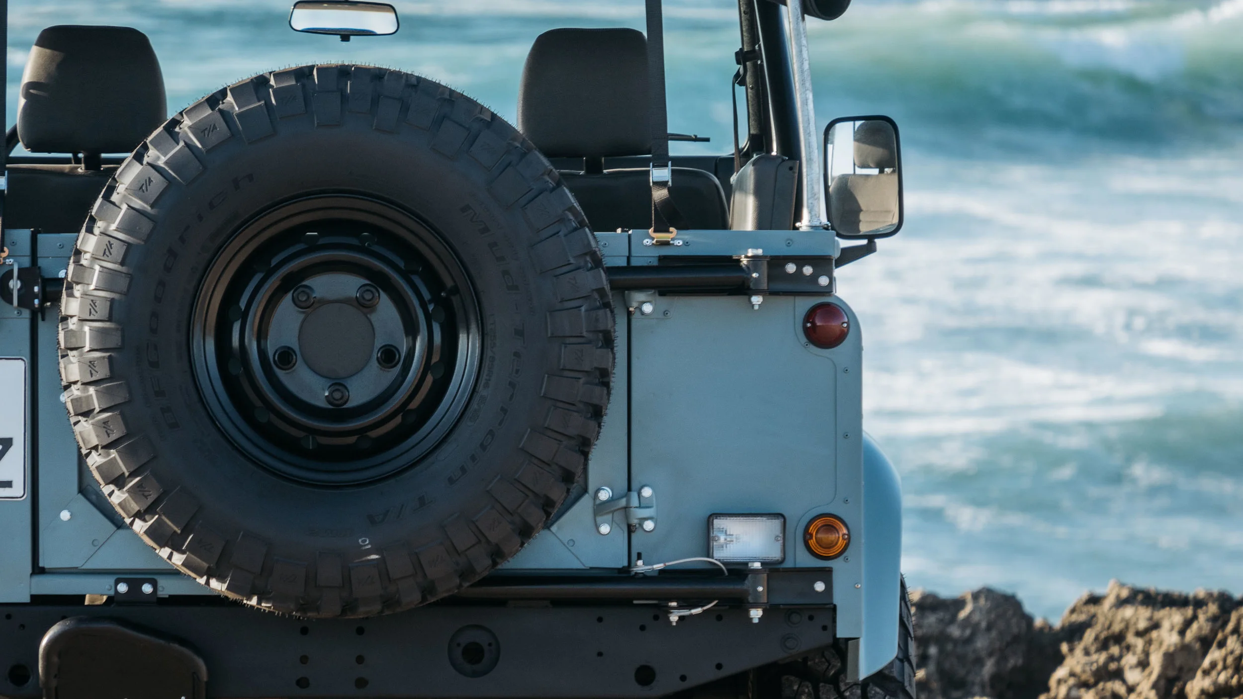 coolnvintage Land Rover Defender (92 of 98).jpg