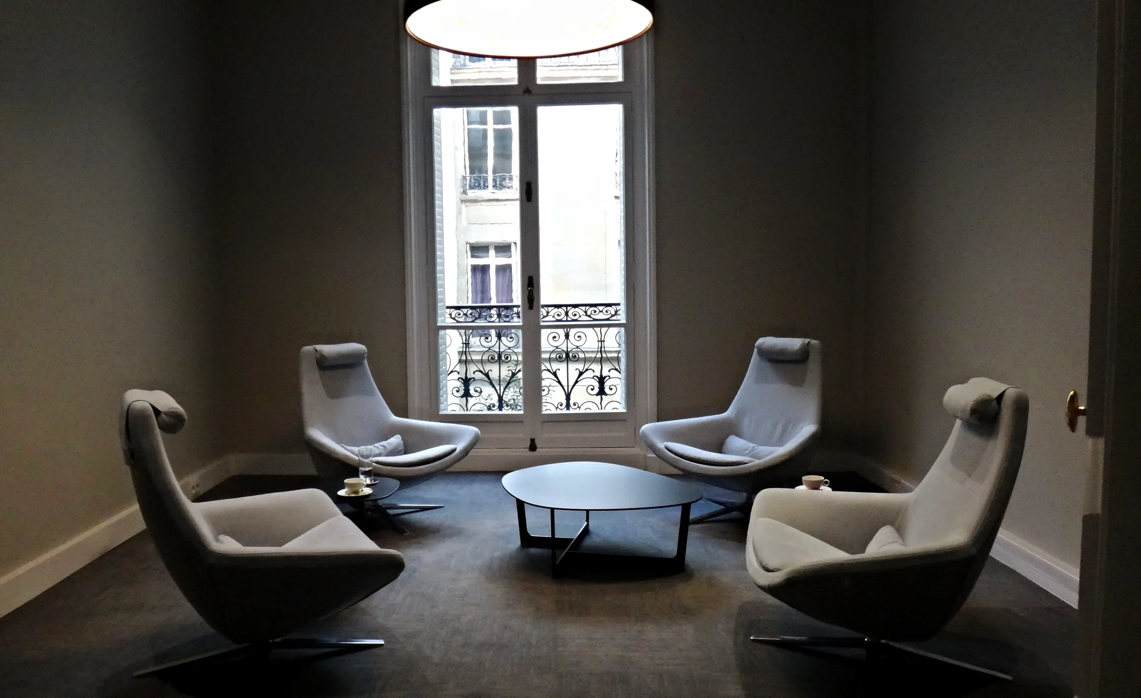 OFFICE LOUNGE  PARIS with Metropolitan easy chairs by B&B Italia