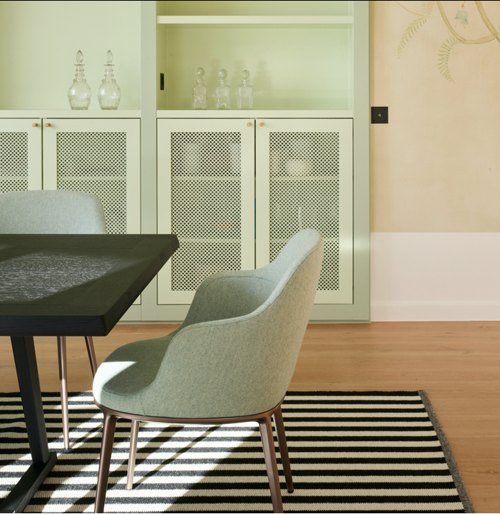 B&B Italia Chairs and table and Kasthall carpet